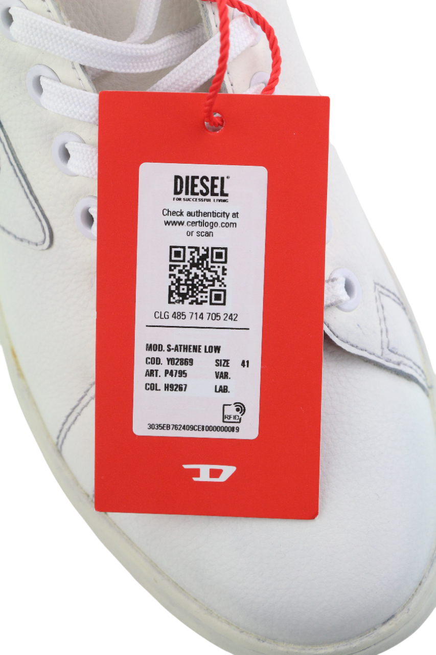 DIESEL S-Athene žemo lygio vyriški sportbačiai, EU41, balti odiniai sportbačiai su raišteliais, rekomenduojama kaina – 160 € 