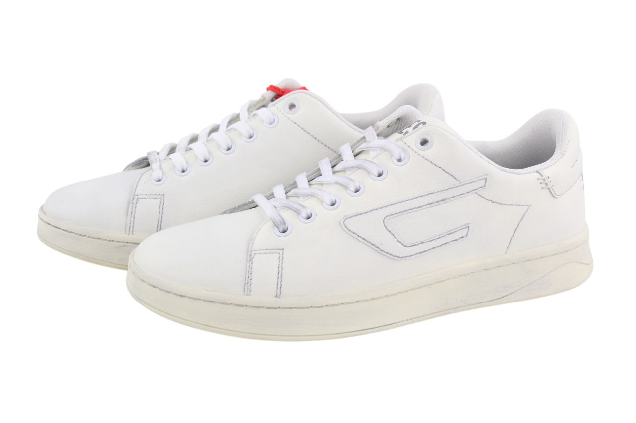 DIESEL S-Athene žemo lygio vyriški sportbačiai, EU41, balti odiniai sportbačiai su raišteliais, rekomenduojama kaina – 160 € 