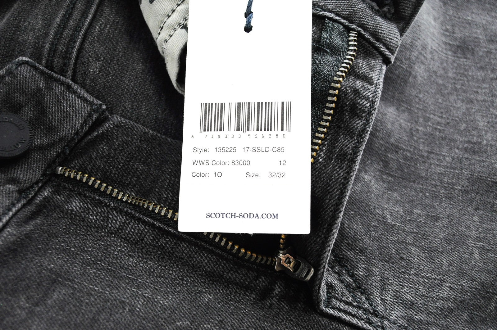 SCOTCH &amp; SODA moteriški aptempti W32/L32 pilki, dirbtinai nusausinti skalbti džinsai 