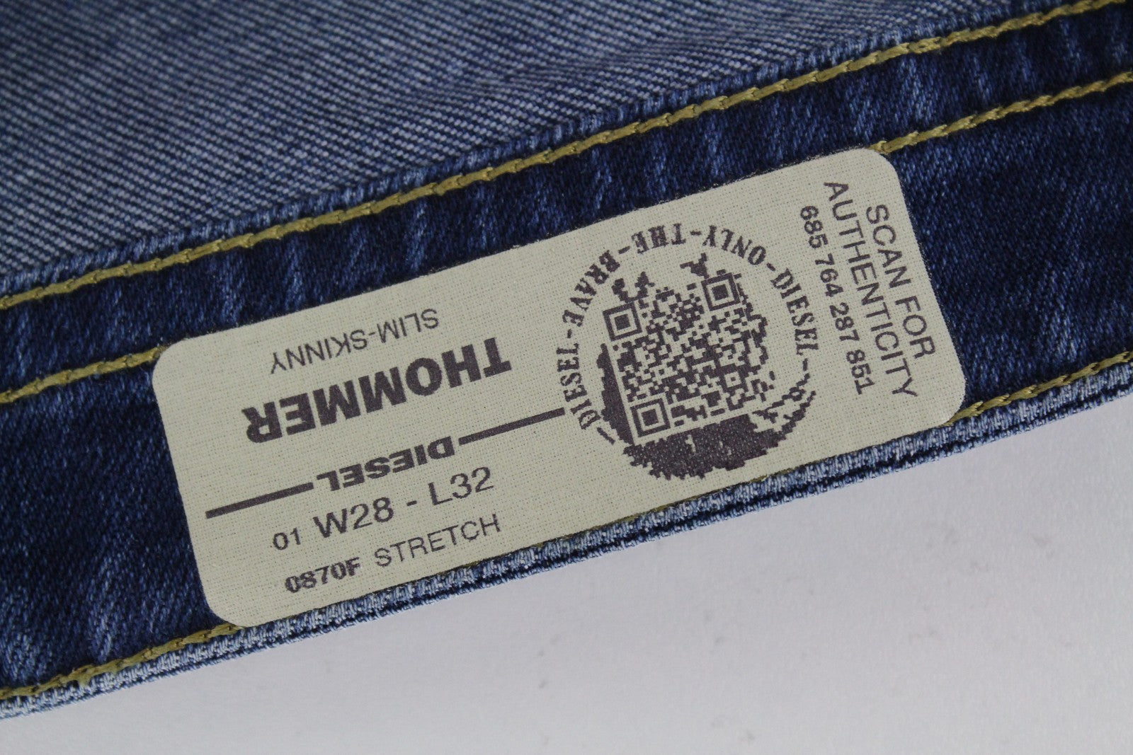 DIESEL Thommer 0870F vyriški džinsai W28/L32 Slim Skinny mėlyni, skalbtos medvilnės, tamprios 