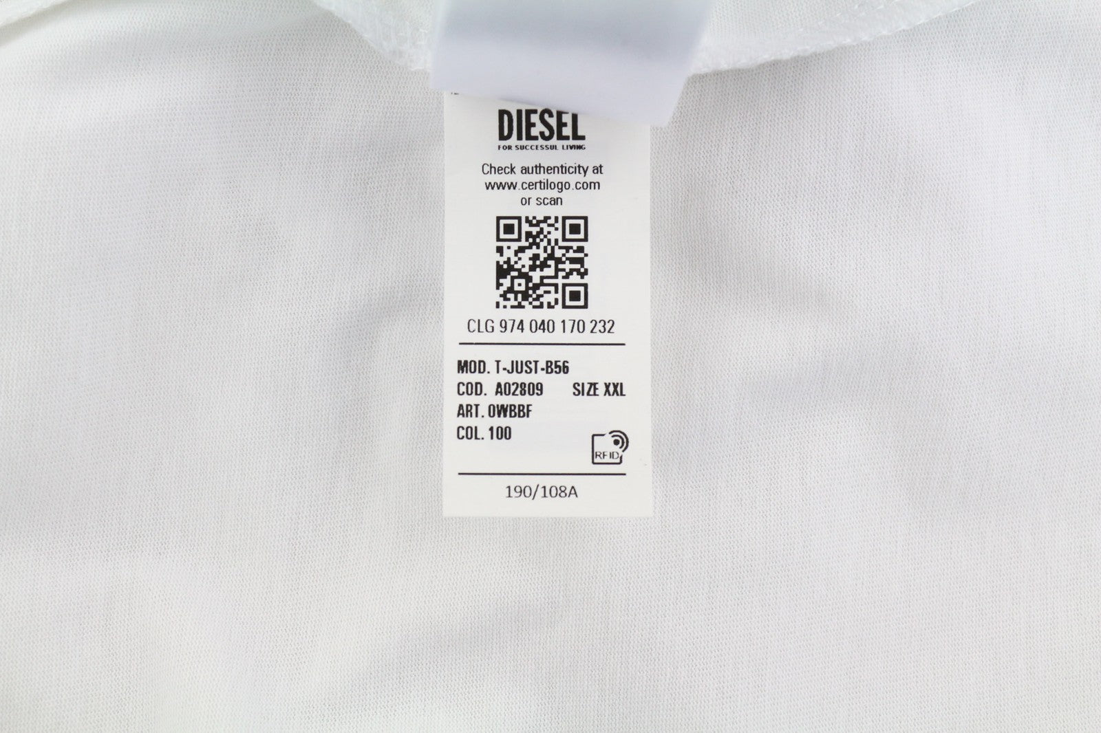 DIESEL T-Just-B56 vyriški marškinėliai trumpomis rankovėmis, apvalia apykakle, trikotažiniai, 2XL dydžio, rekomenduojama kaina – 70 € 