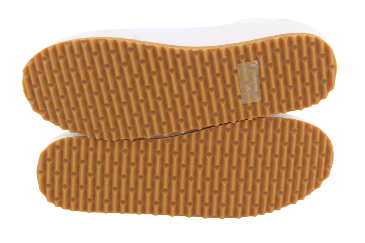 DIESEL S-Principia Mid vyriški sportbačiai, EU43, balti, aukštakulniai, nėriniuoti, rekomenduojama kaina – 185 € 