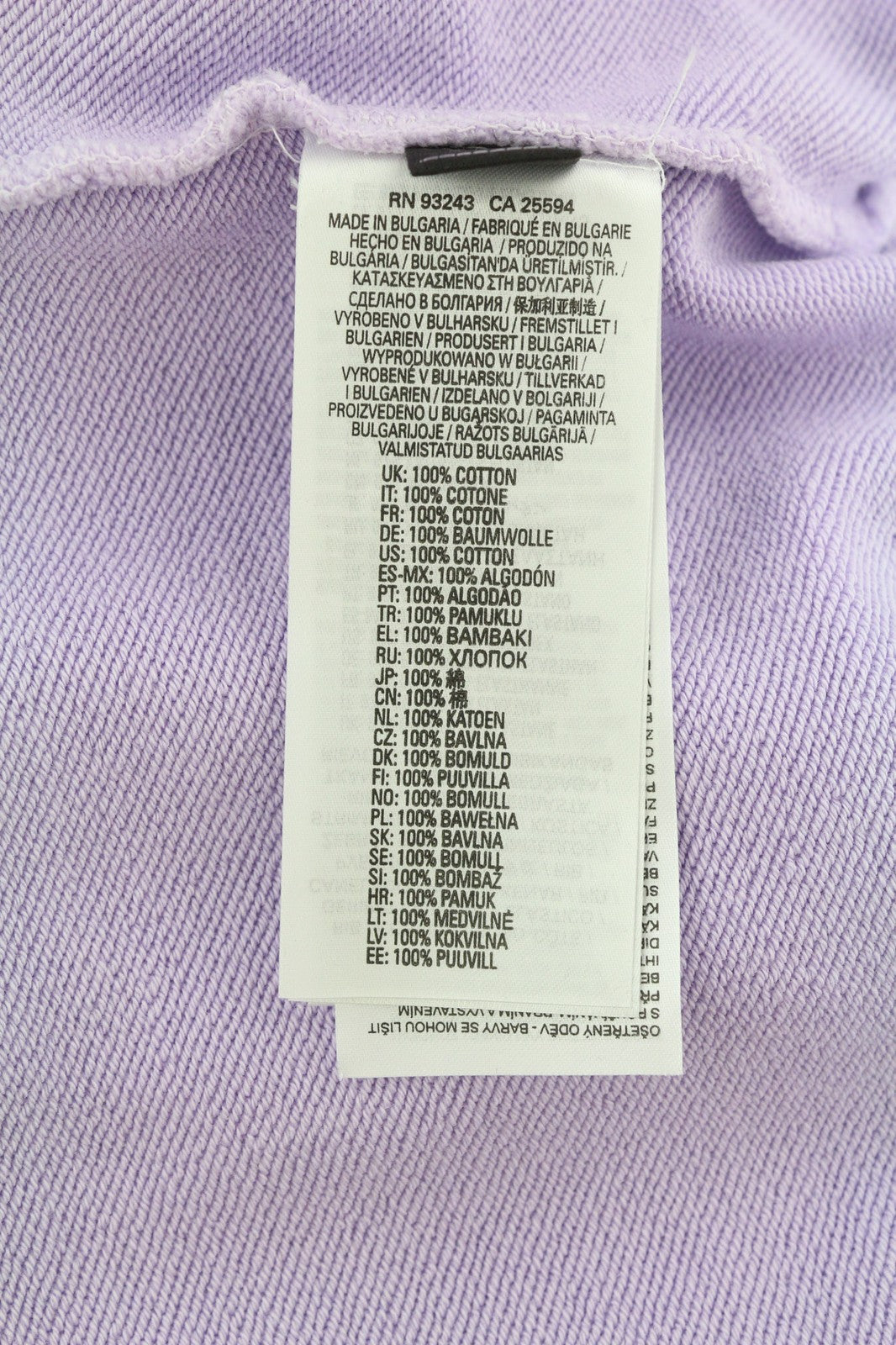 DIESEL S-Ginn-Hood-Ind vyriškas džemperis su violetine kengūros kišene, rekomenduojama kaina – 175 € 