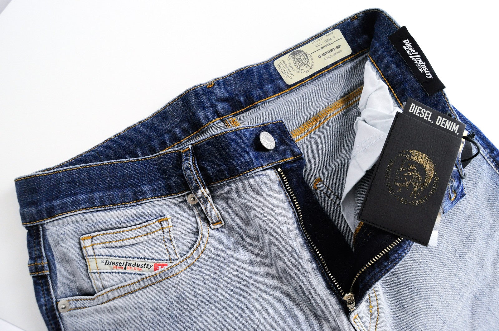 DIESEL D-Istort-SP 085AU vyriški džinsai W30/L32 šviesiai mėlyni, aptempti, tamprūs medvilniniai džinsai 