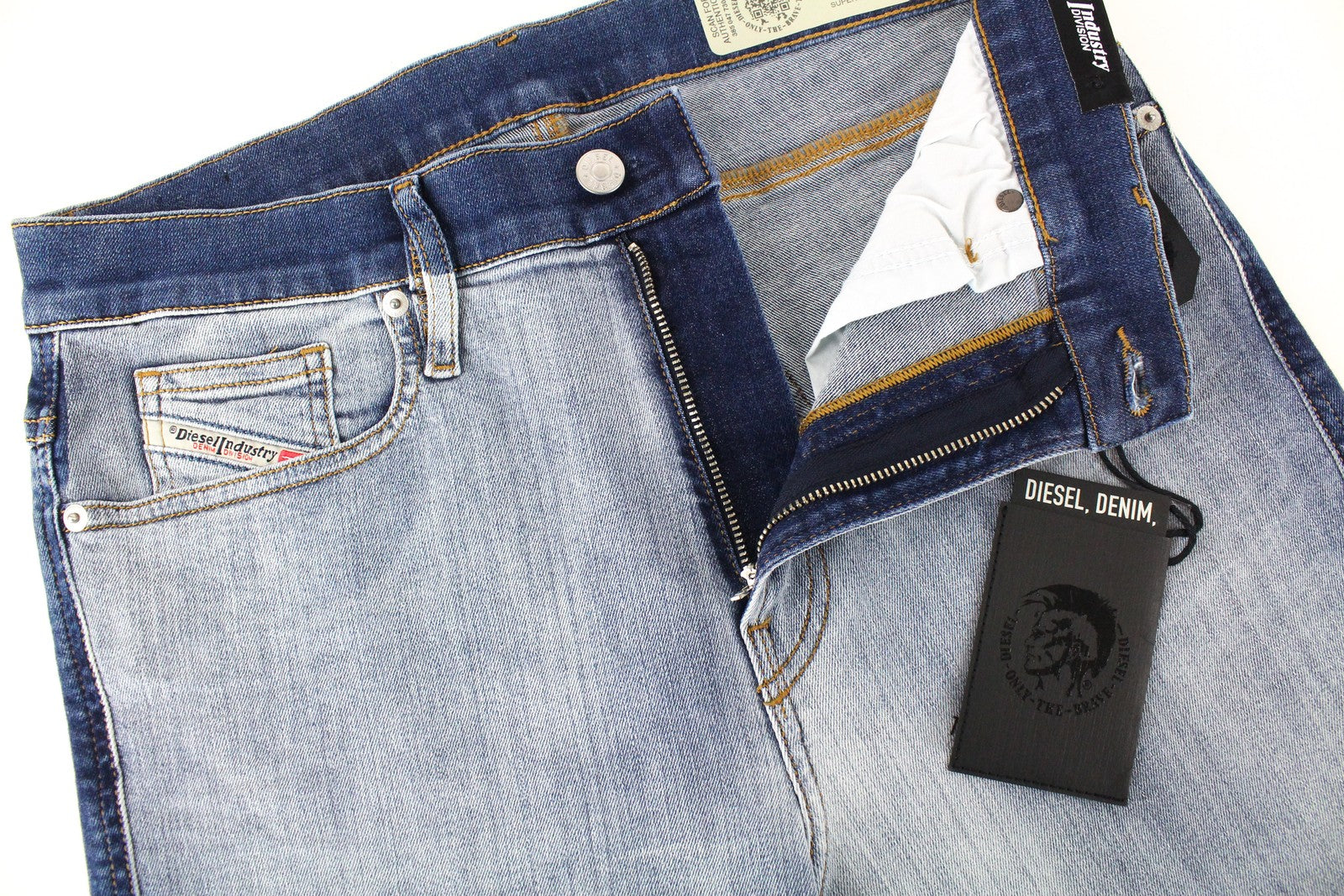 DIESEL D-Istort-SP 085AU vyriški W30/L32 aptempti, tamprūs, mėlyni, skalbti džinsai 