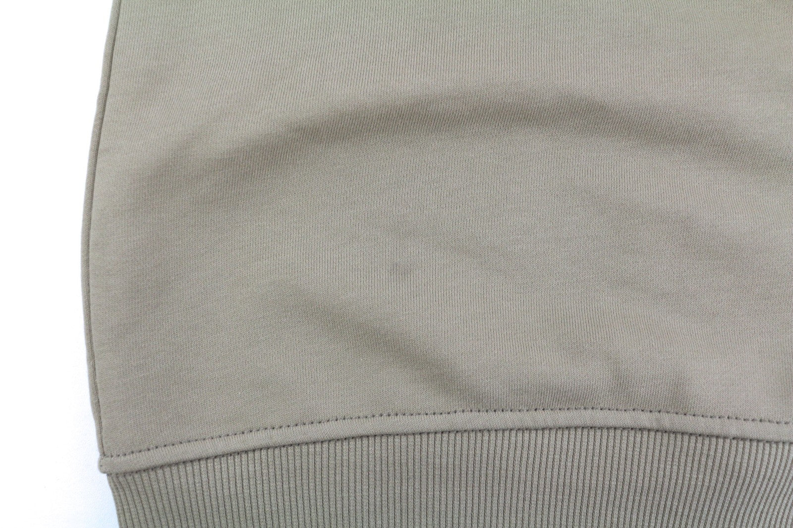 DIESEL F-Reggy-Hood-Doval-P moteriškas džemperis su gobtuvu XS dydžio, šviesiai rudas, rekomenduojama kaina – 135 € 