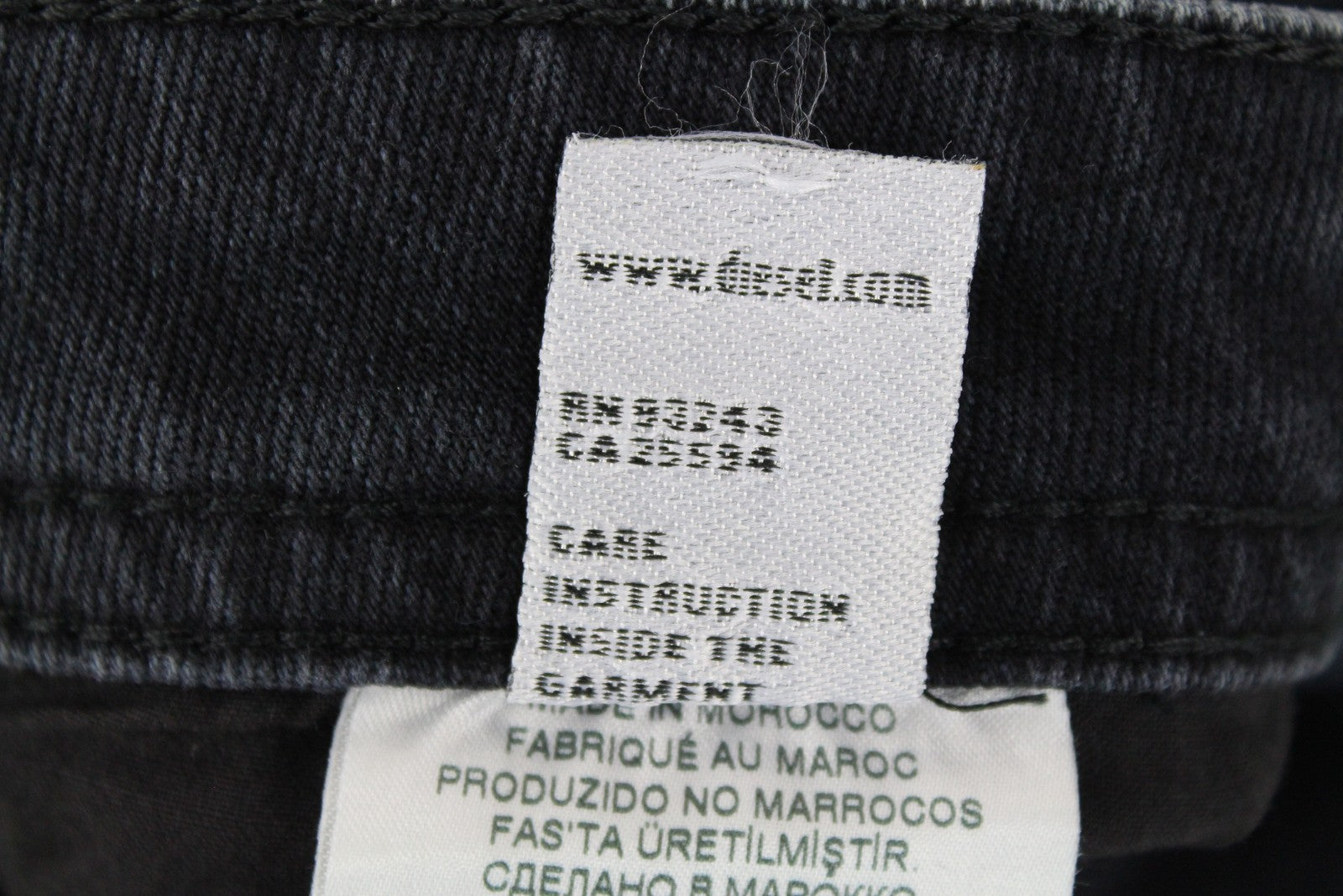 DIESEL Thommer 084NK vyriški džinsai W28/L30 Liekni, tampri medvilnė tamsiai mėlyna 