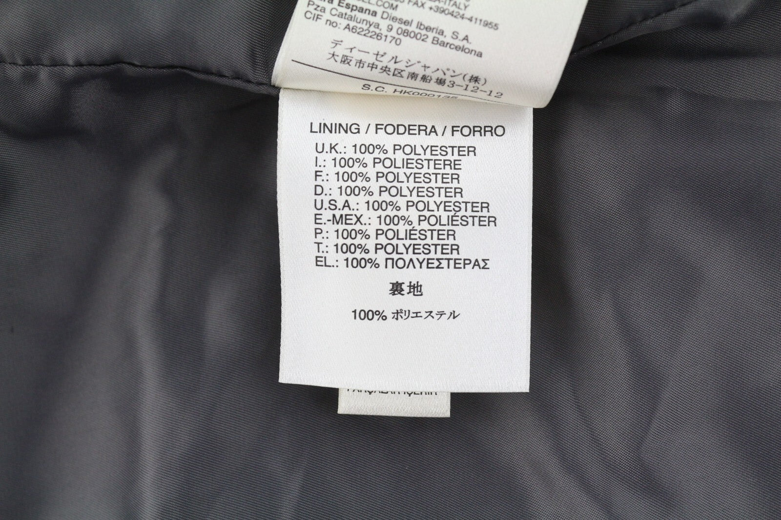 DIESEL L-Angus-A moteriška liemenė M su dirbtiniu kailiu, pūkuotu dryžuotu sijonu ir kišenėmis, juoda ir balta. 