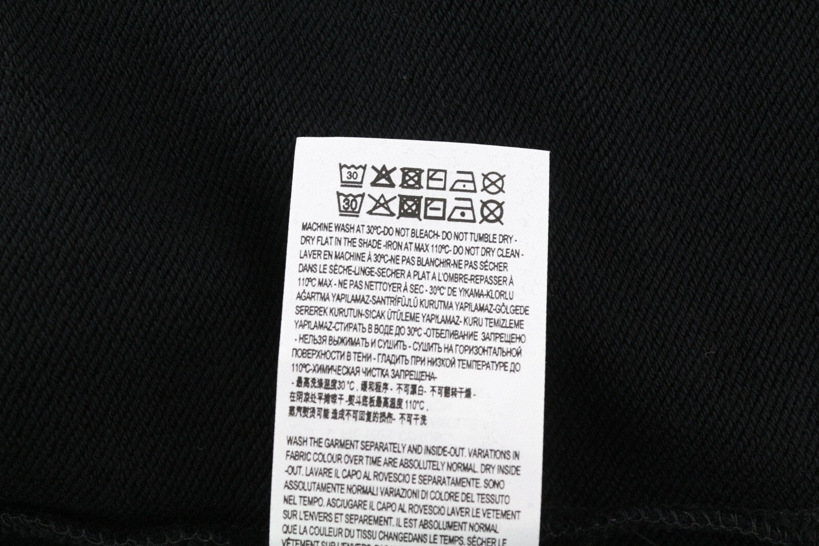 DIESEL D-Ilse-TR moteriška suknelė XS dydžio, juoda, ilgomis rankovėmis, su gobtuvu priekyje, su logotipu. RMK 160 €. 