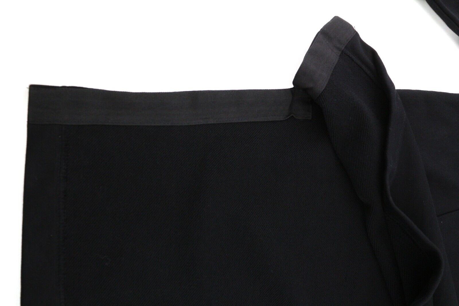 DIESEL D-Ilse-TR moteriška suknelė XS dydžio, juoda, ilgomis rankovėmis, su gobtuvu priekyje, su logotipu. RMK 160 €. 