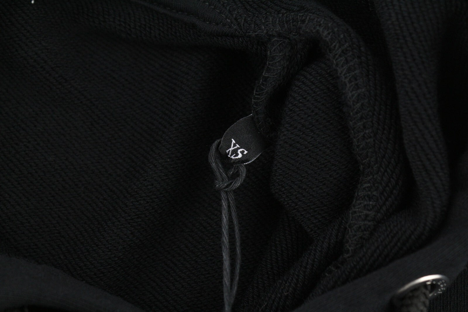 DIESEL D-Ilse-TR moteriška suknelė XS dydžio, juoda, ilgomis rankovėmis, su gobtuvu priekyje, su logotipu. RMK 160 €. 