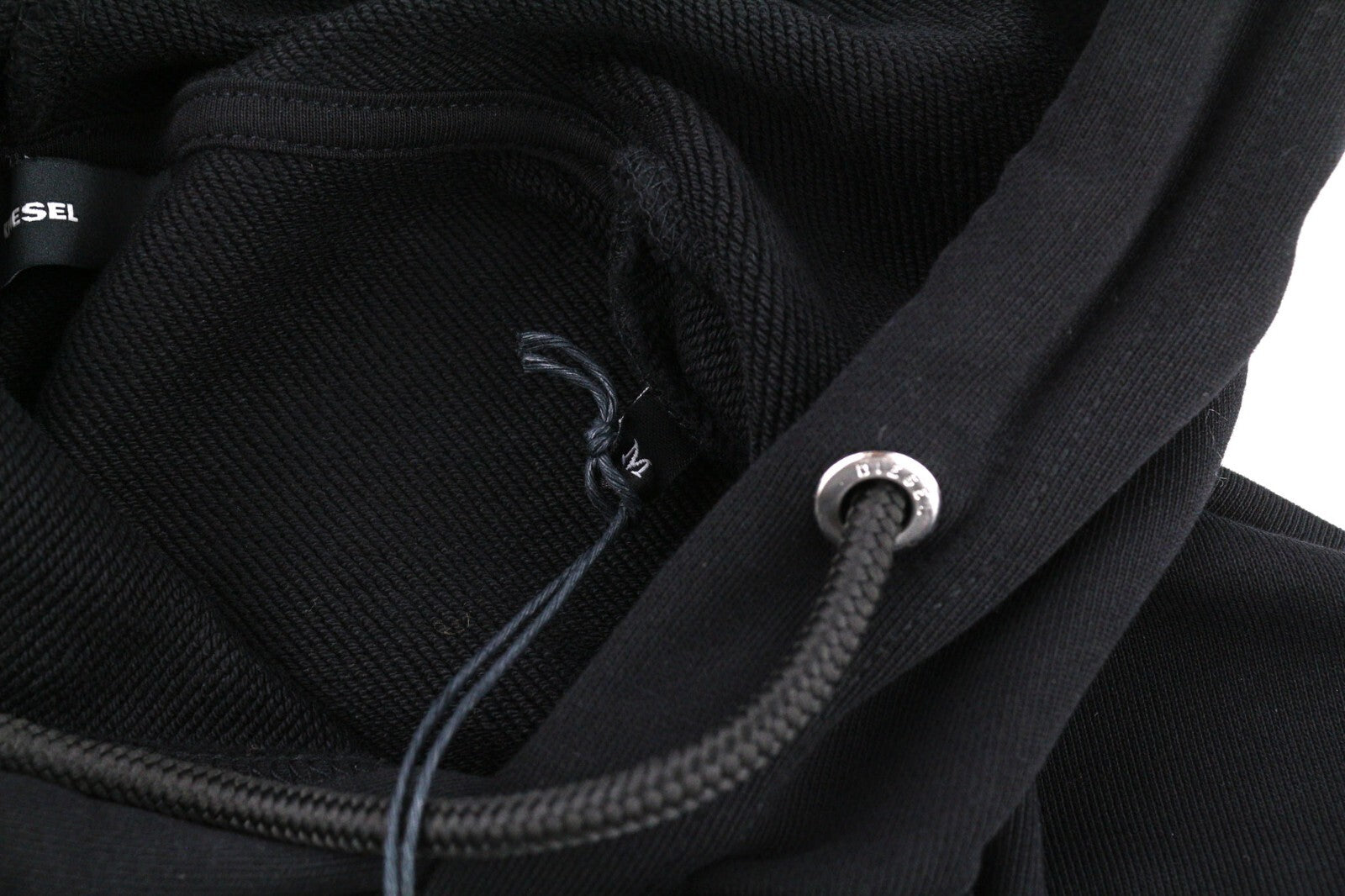 DIESEL D-Ilse-TR moteriška suknelė M, juoda, ilgomis rankovėmis, gobtuvu, ilgesne nugara. RMK 160 €. 