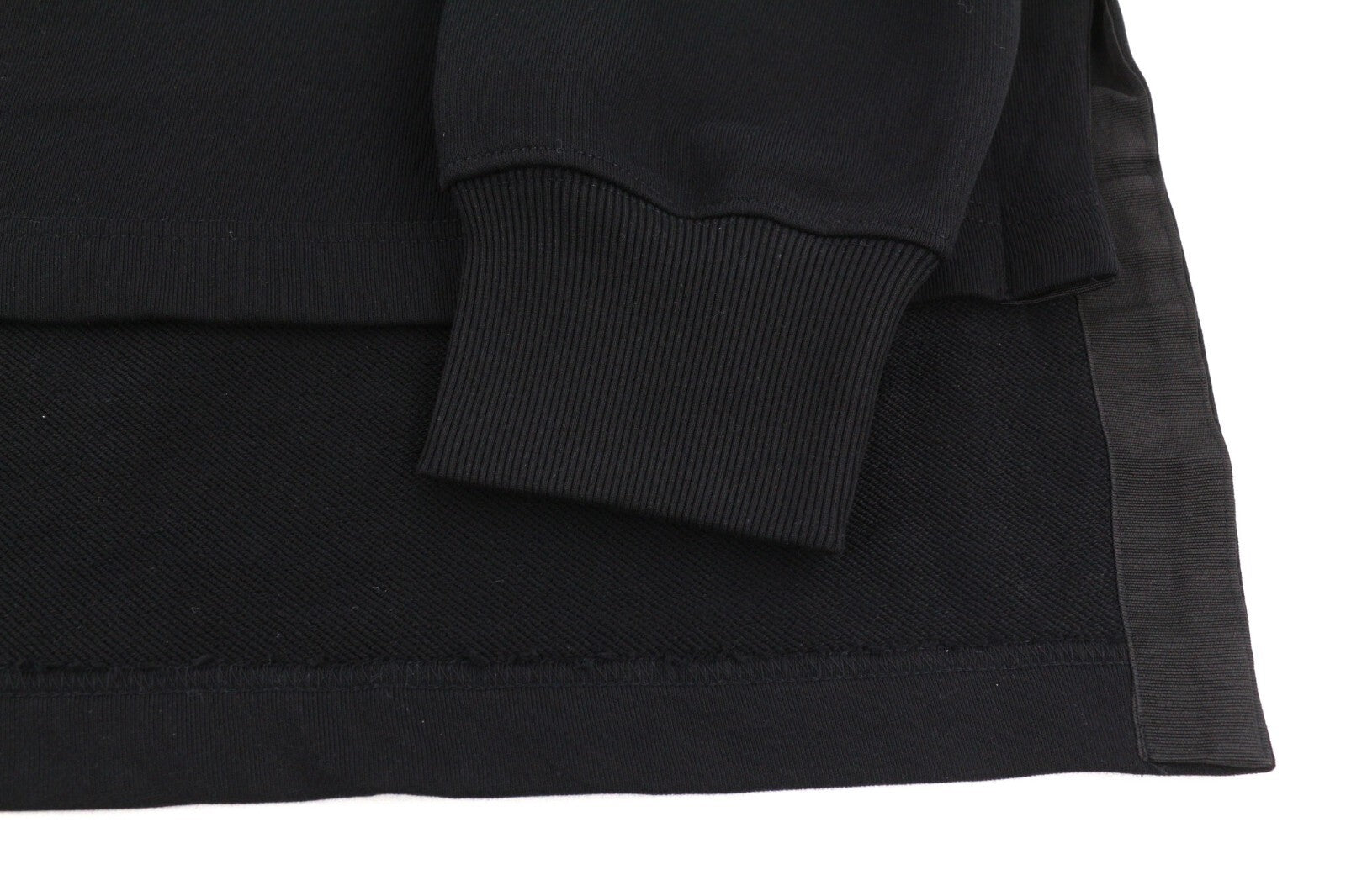 DIESEL D-Ilse-TR moteriška suknelė M, juoda, ilgomis rankovėmis, gobtuvu, ilgesne nugara. RMK 160 €. 