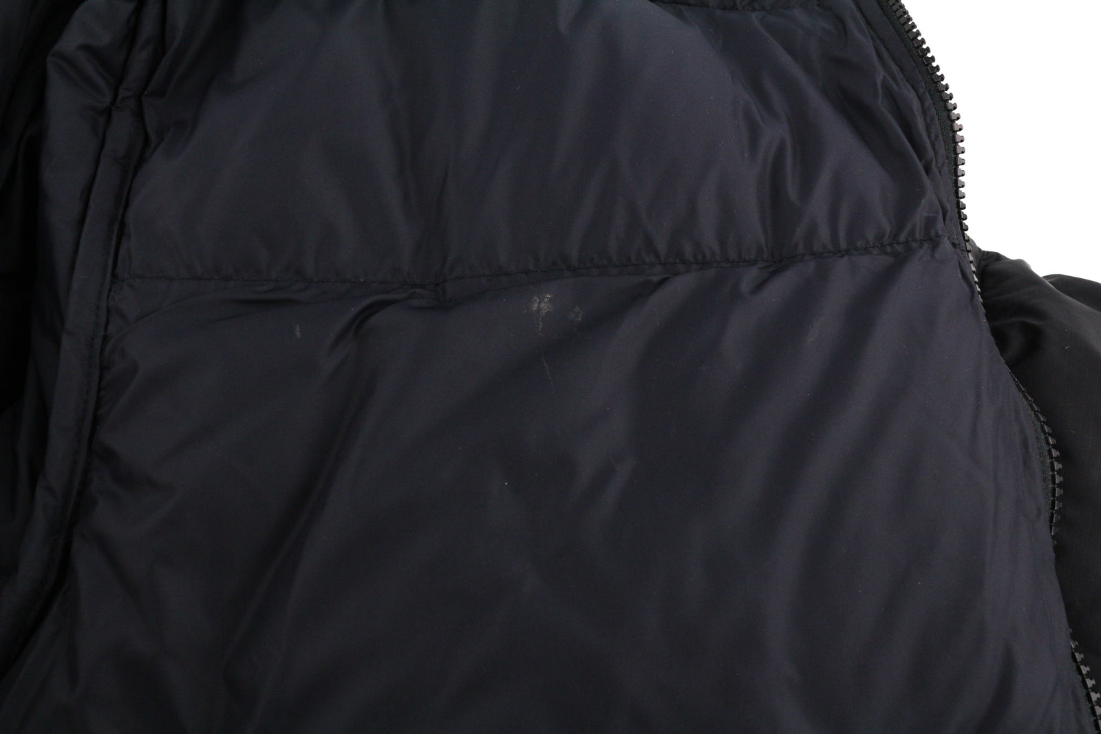 „The North Face 1996 Retro Nuptse“ vyriška striukė XL dydžio su logotipu ir paslėptu gobtuvu. 