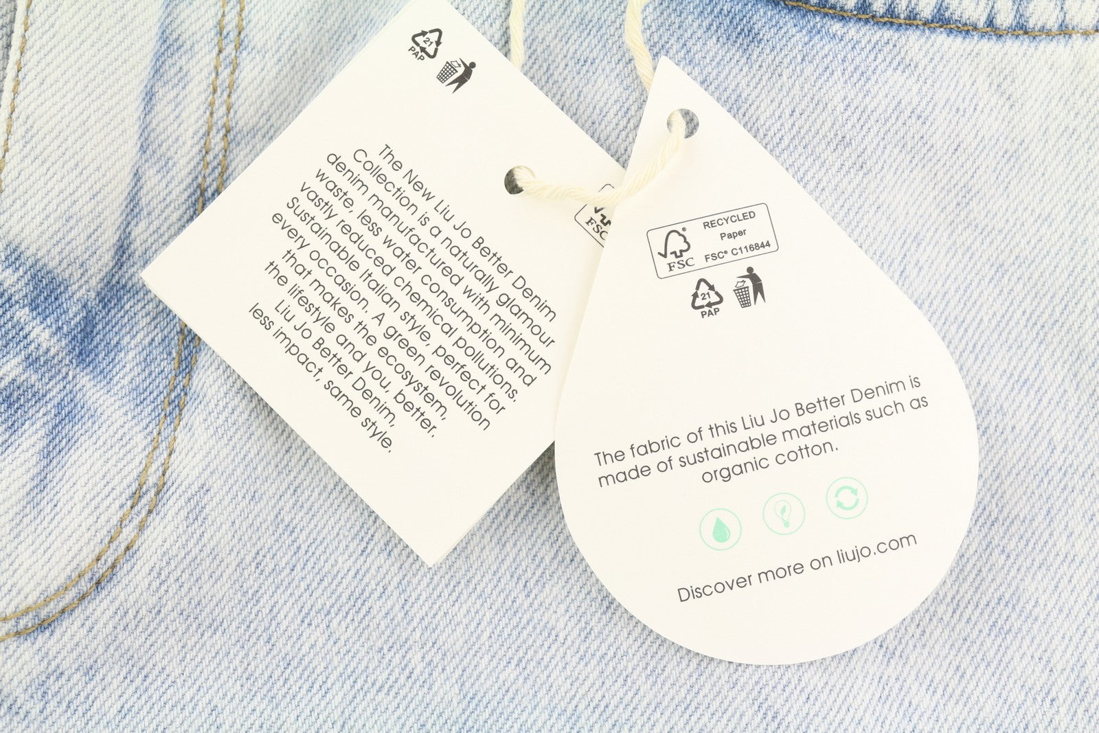 LIU JO moteriški džinsai W29 Slim Fit, aukštu juosmeniu, užtrauktuku, skalbtos mėlynos spalvos, su kišenėmis. 