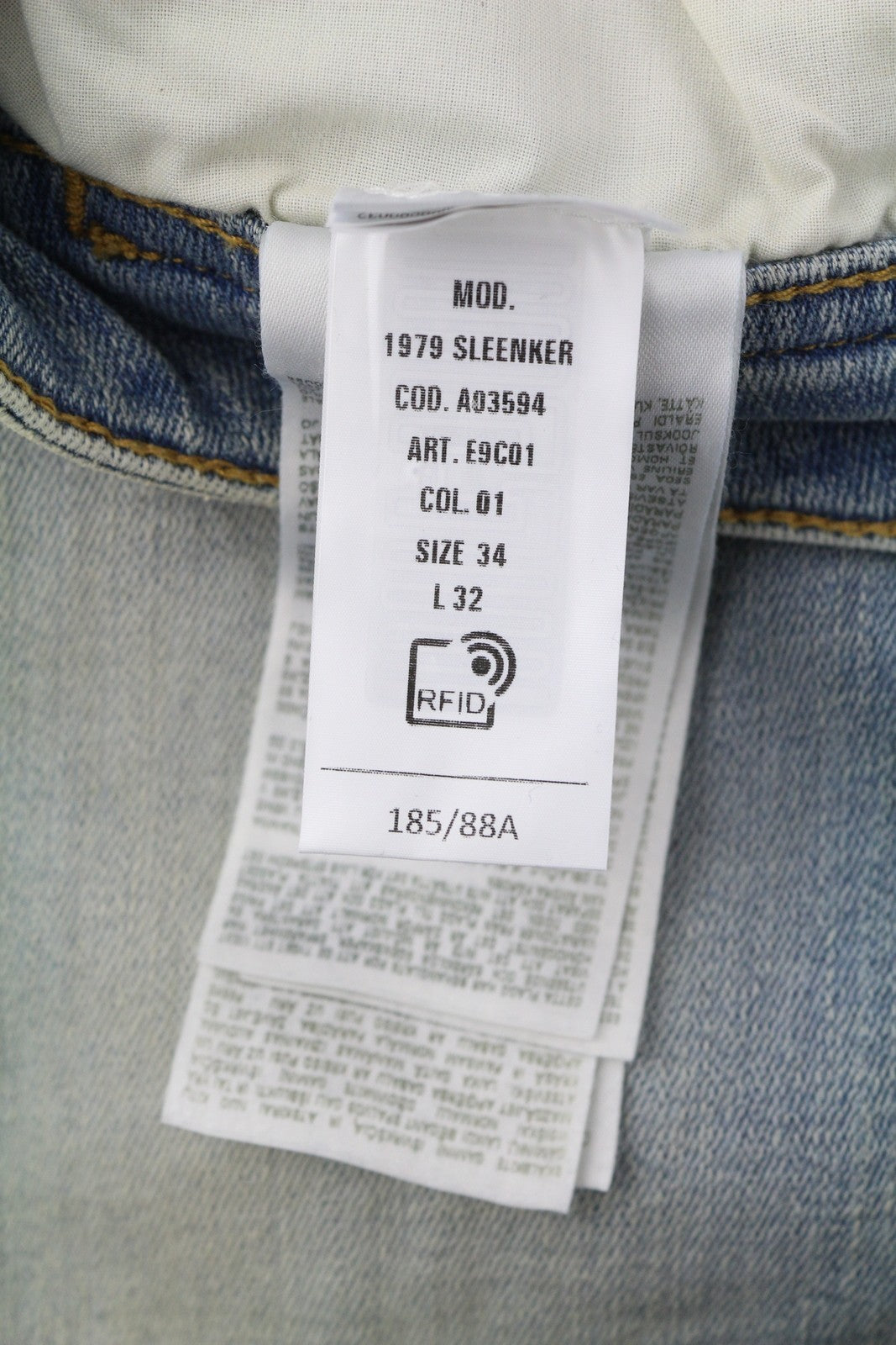 DIESEL 1979 Sleenker E9C01 vyriški džinsai W34/L32 aptempti, mėlyni, RRP275