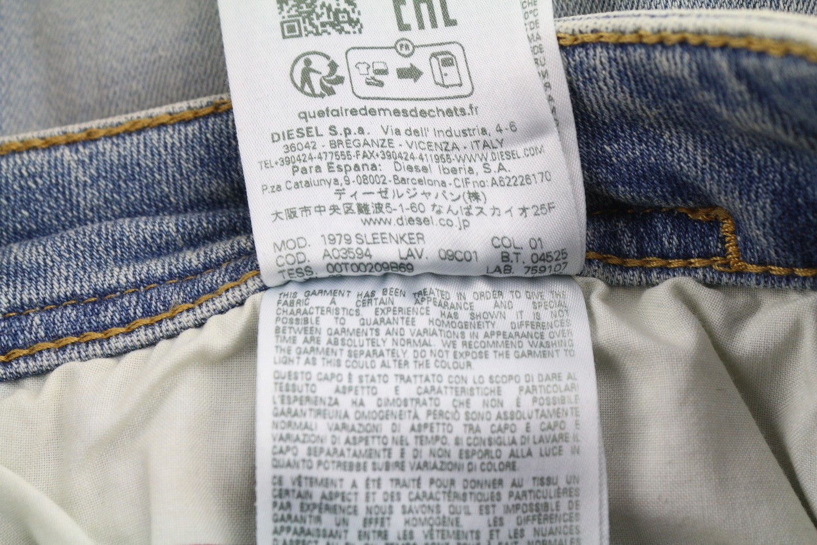 DIESEL 1979 Sleenker E9C01 vyriški džinsai W32/L32 Skinny Distress Blue RMK 275 € 