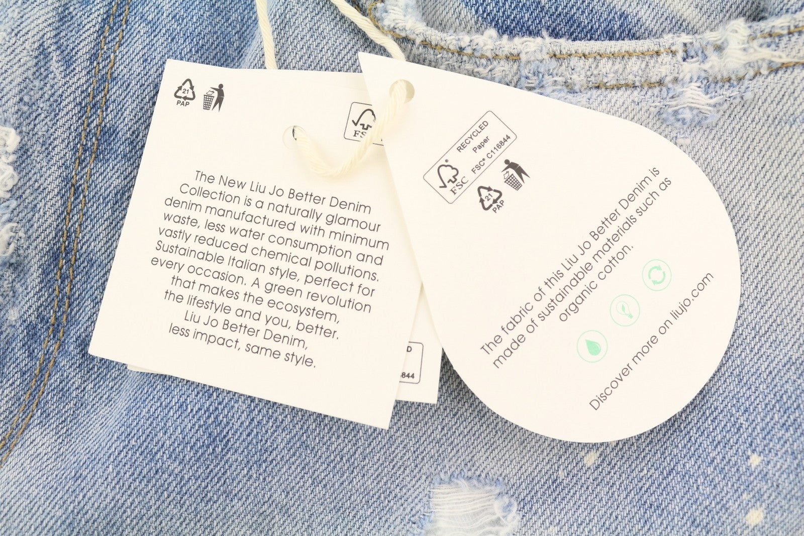 LIU JO moteriški džinsai W28 aukštu juosmeniu, plėšyti, dažyti, skalbti mėlyni. 