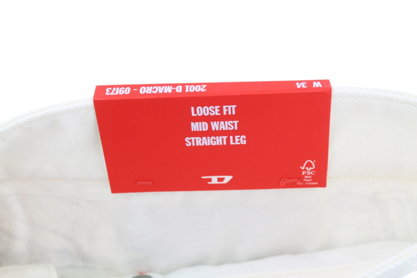 DIESEL 2001 D-Macro 09I73 vyriški džinsai, W34, laisvi, tiesaus kirpimo, su sagomis, rekomenduojama kaina – 375 € 