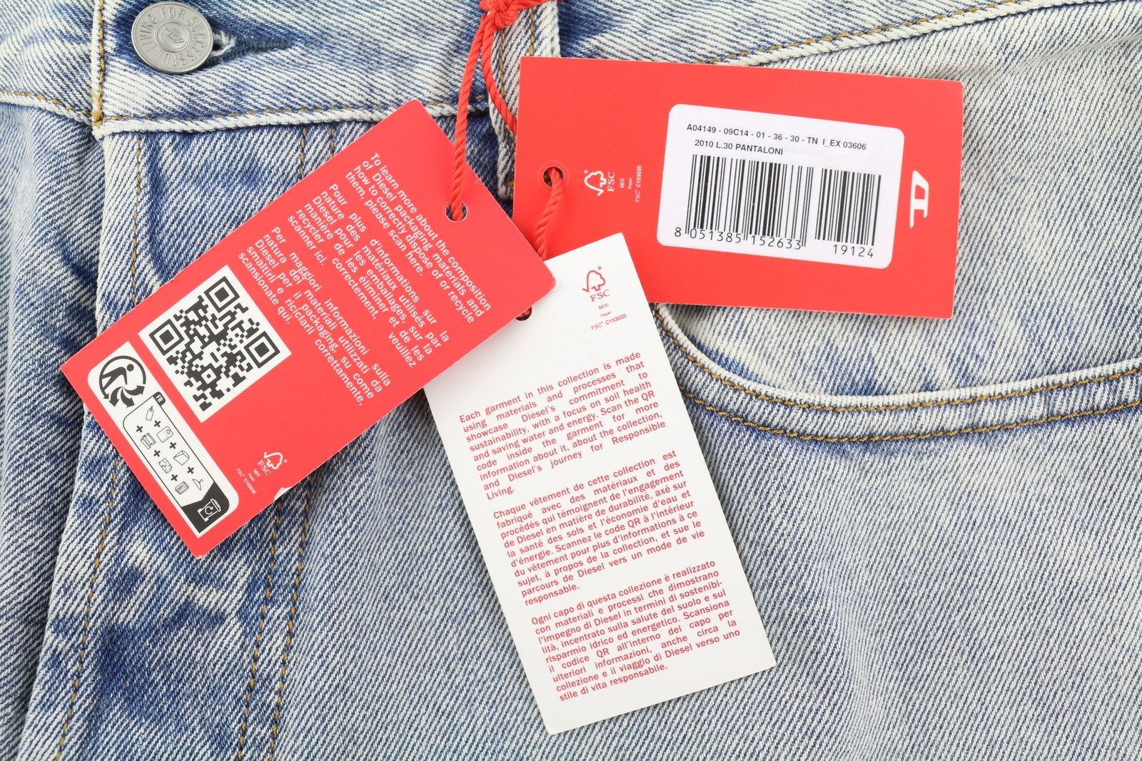 DIESEL 2010 D-MACS 09C14 vyriški džinsai W36/L30 laisvi tiesūs skalbtos mėlynos spalvos, rekomenduojama kaina – 250 € 