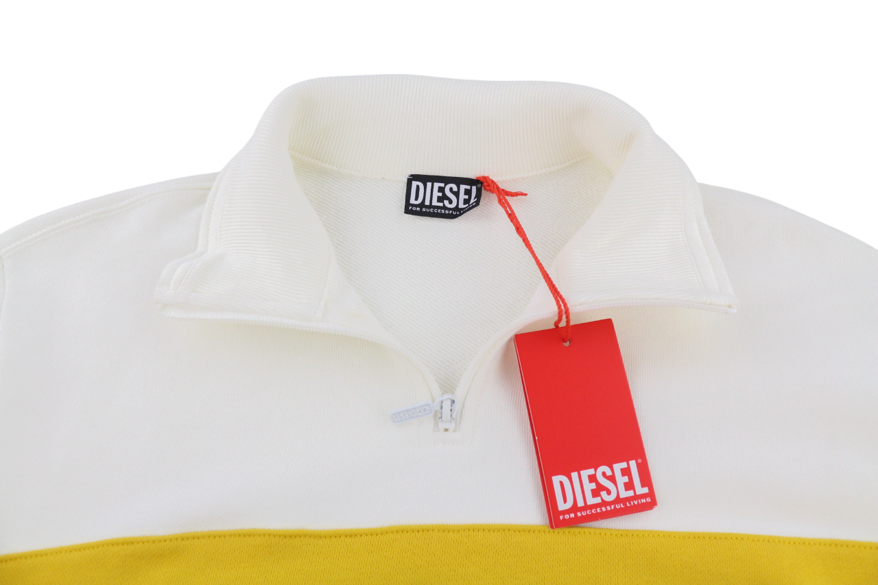 DIESEL S-Saint-Division vyriškas džemperis M, baltos spalvos, su puse užtrauktuko apykakle, rekomenduojama mažmeninė kaina – 299 € 