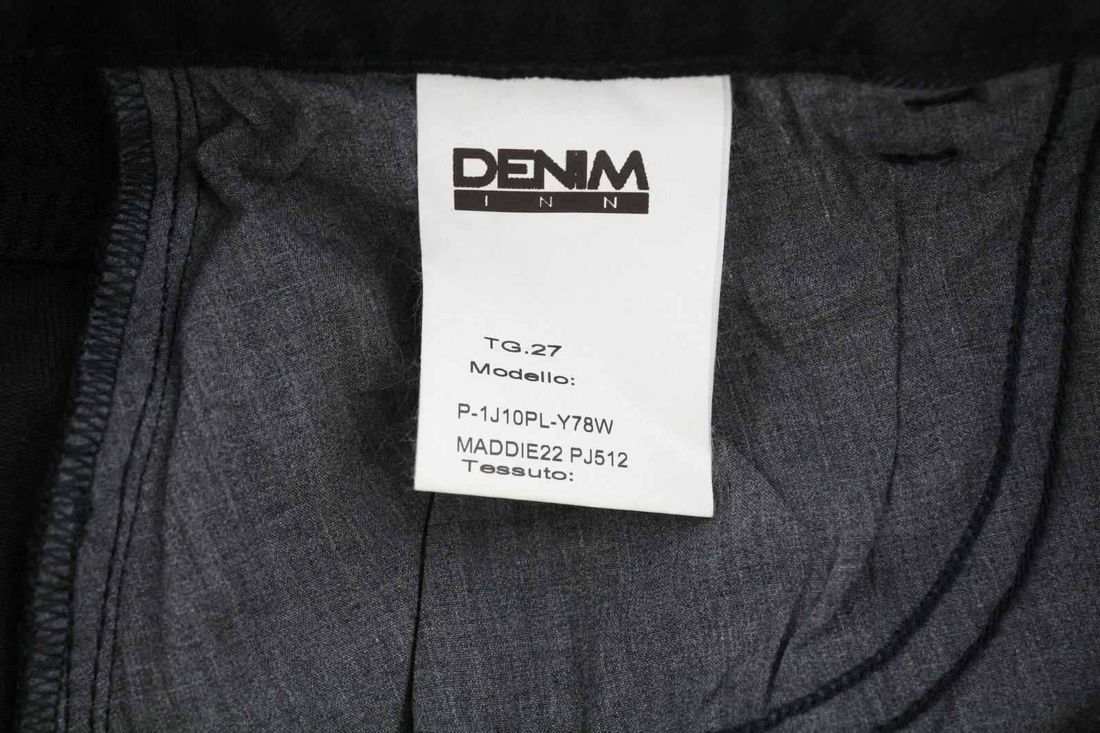 PINKO Maddie moteriški džinsai W27 Ripped Distress Washed Black Denim su užtrauktuku ir logotipu 