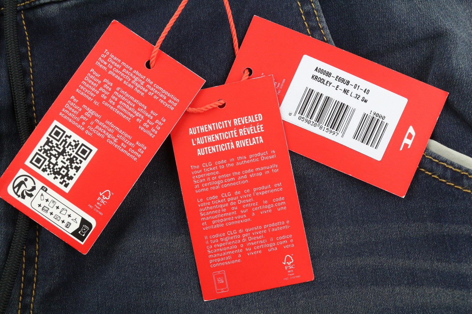 DIESEL Krooley Jogg E69UB vyriški džinsai W40/L32 tamprūs, siaurėjantys, skalbtos mėlynos spalvos, rekomenduojama kaina – 295 € 