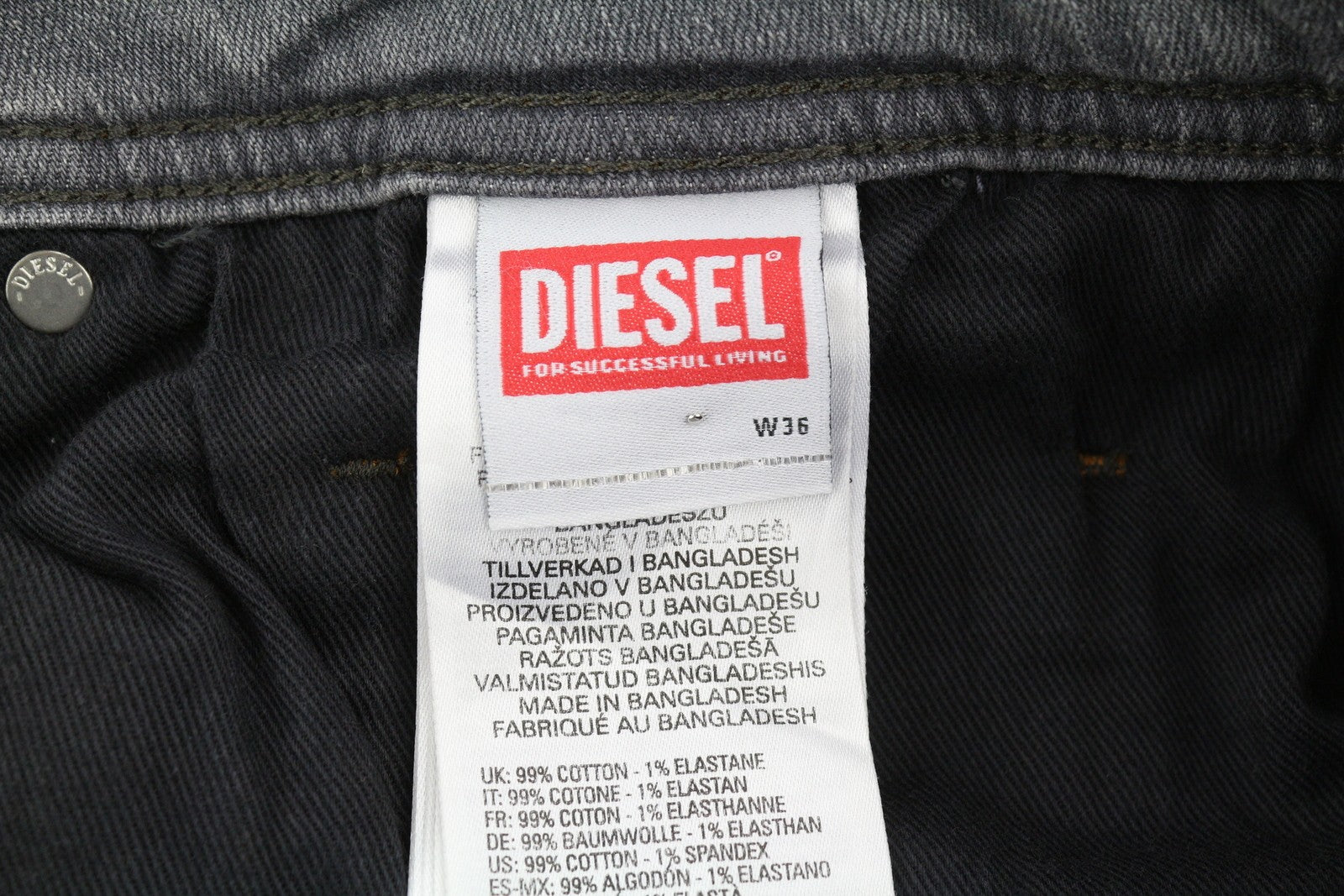 DIESEL Safado-X RB061 vyriški džinsai W36/L32 tiesūs su sagomis, skalbtos pilkos spalvos, rekomenduojama kaina – 175 € 