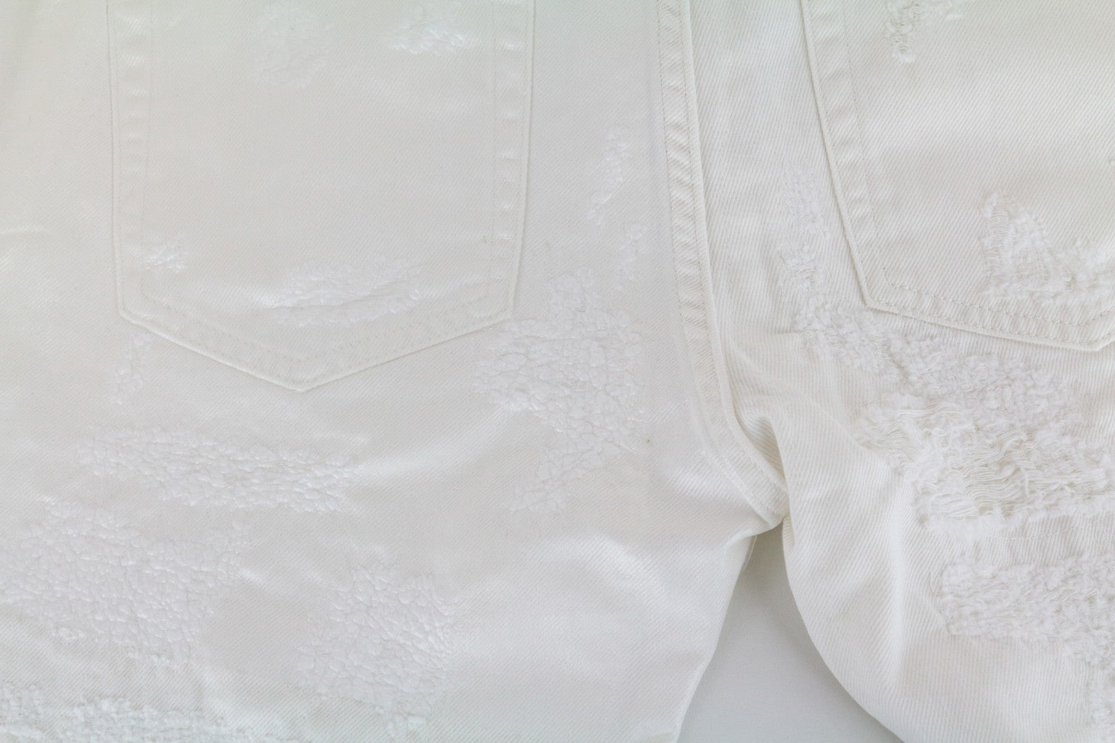 DIESEL D-RIFTY-SP2 069GY moteriškos aptemptos džinsinės kelnės W26/L32 baltos, vaškuotos, aptemptos 