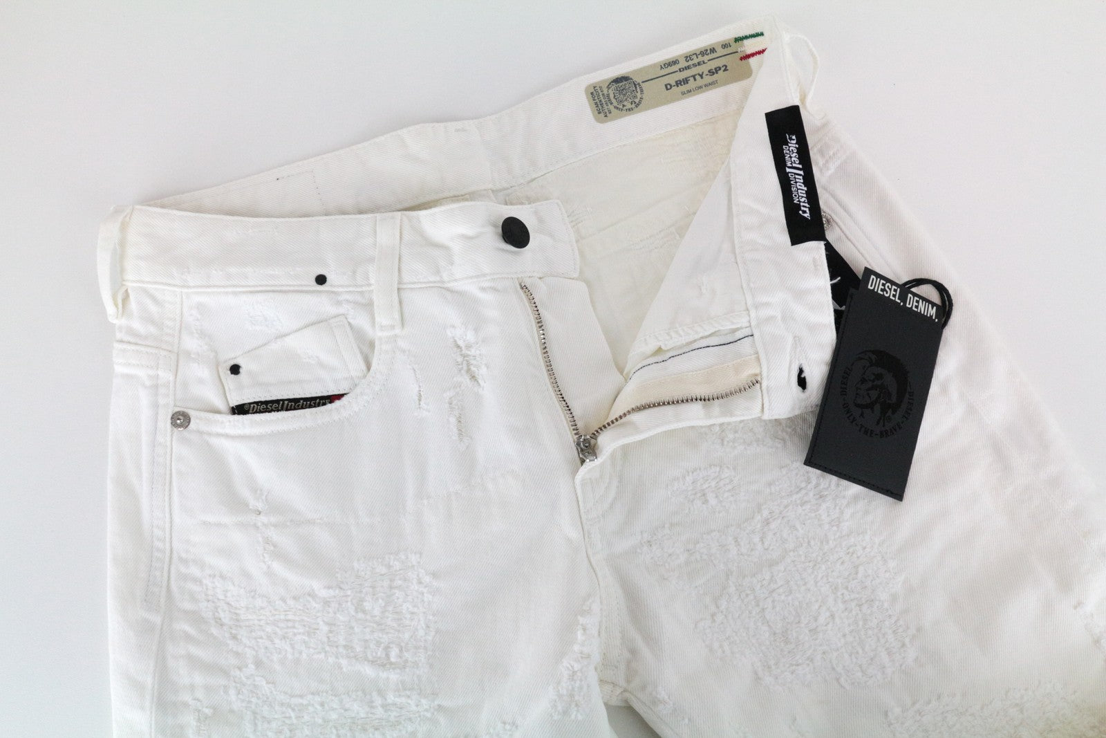 DIESEL D-RIFTY-SP2 069GY moteriškos aptemptos džinsinės kelnės W26/L32 baltos, vaškuotos, aptemptos 