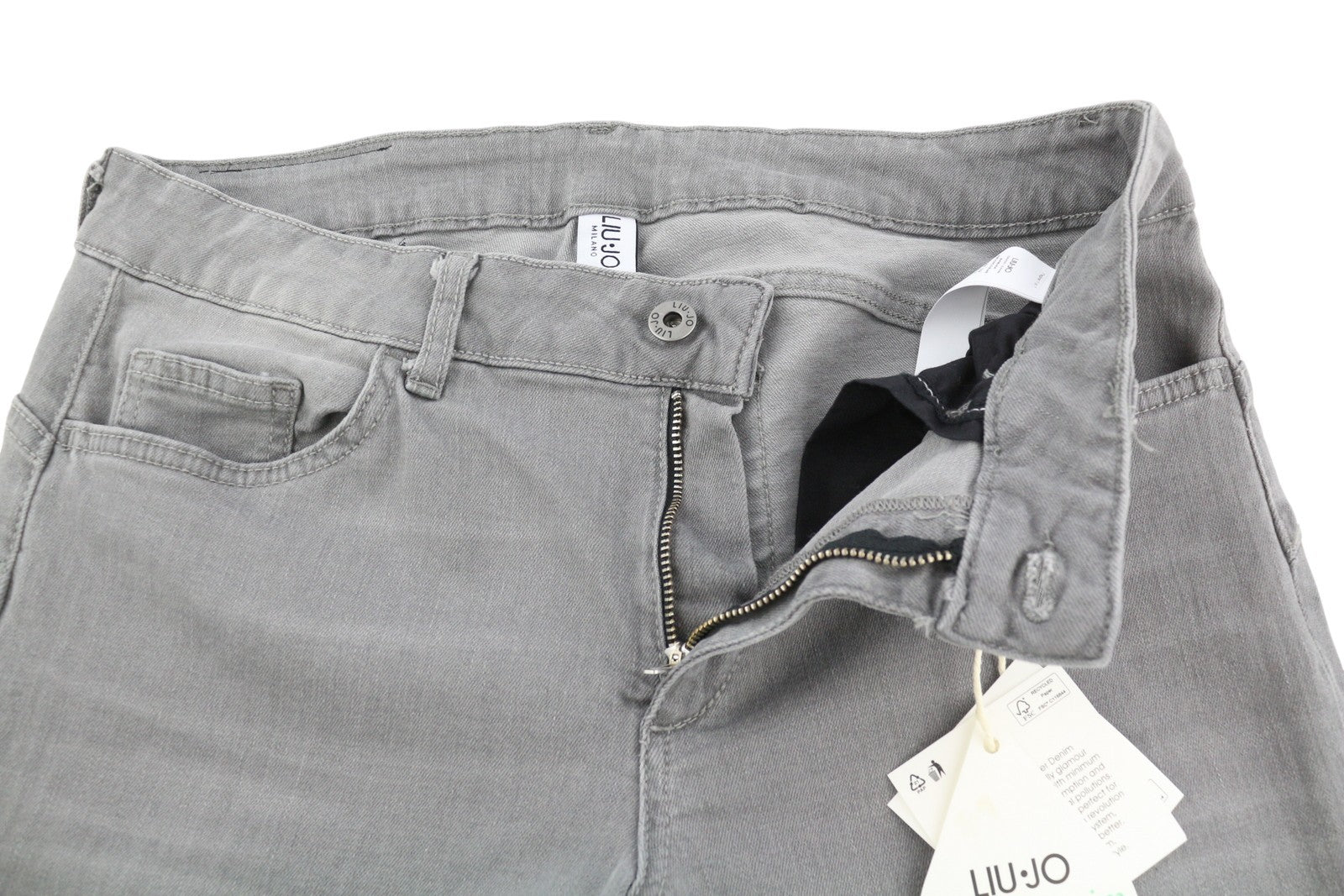 LIU JO moteriški džinsai W32 pilki skalbto džinso spalvos, iki kulkšnies, su užtrauktuku ir plonu kirpimu. 