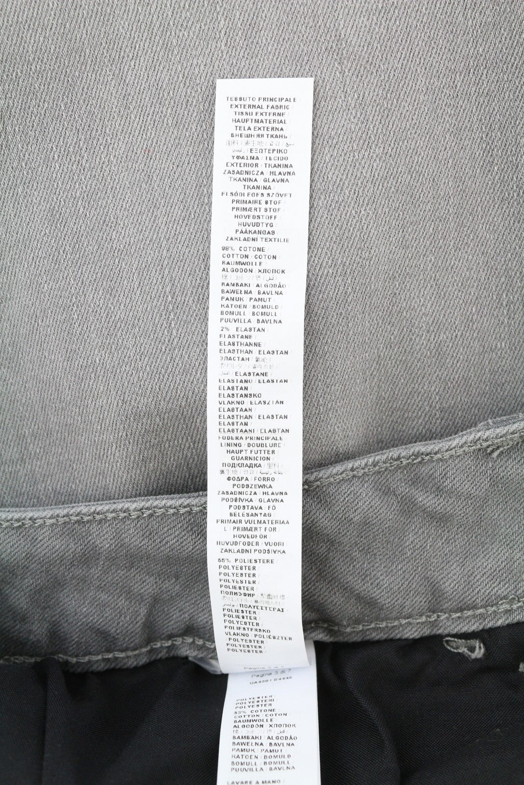 LIU JO moteriški džinsai W32 pilki skalbto džinso spalvos, iki kulkšnies, su užtrauktuku ir plonu kirpimu. 