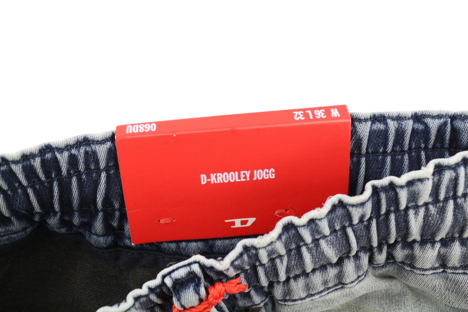 DIESEL D-Krooley Jogg 068DU vyriški džinsai W36/L32 su raišteliu juosmenyje, mėlyni, rekomenduojama kaina – 295 € 