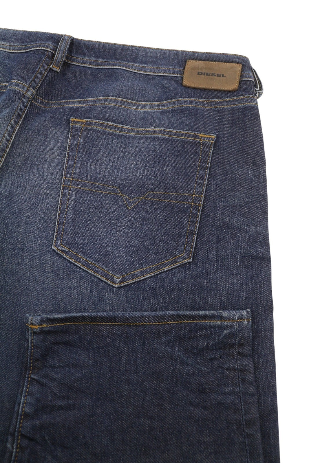 DIESEL Buster 084ZU vyriški džinsai W40/L32 Regular Slim Tapered Fit tamprūs mėlyni 