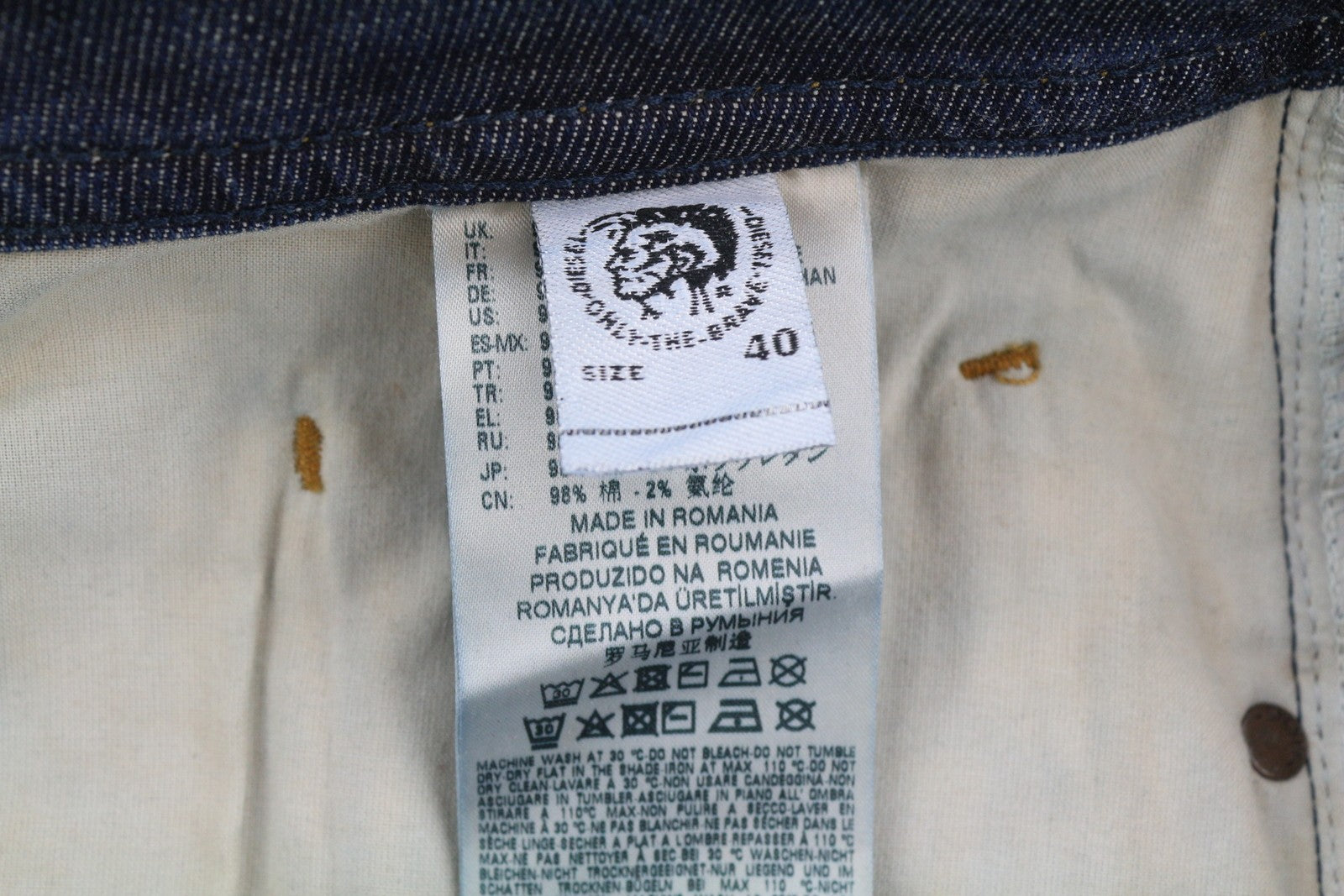 DIESEL Buster 084ZU vyriški džinsai W40/L32 Regular Slim Tapered Fit tamprūs mėlyni 