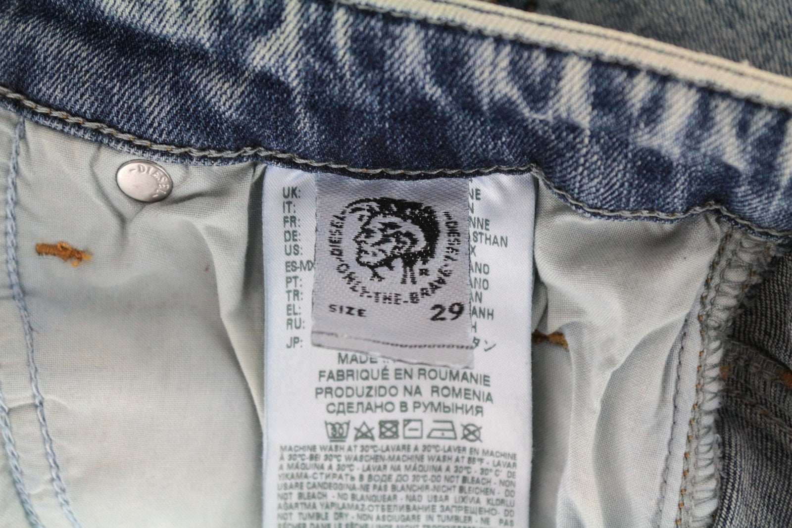 DIESEL Babhila 069BN moteriški aptempti džinsai W29/L32 mėlyni, ploni, tamprūs džinsai su sagomis 