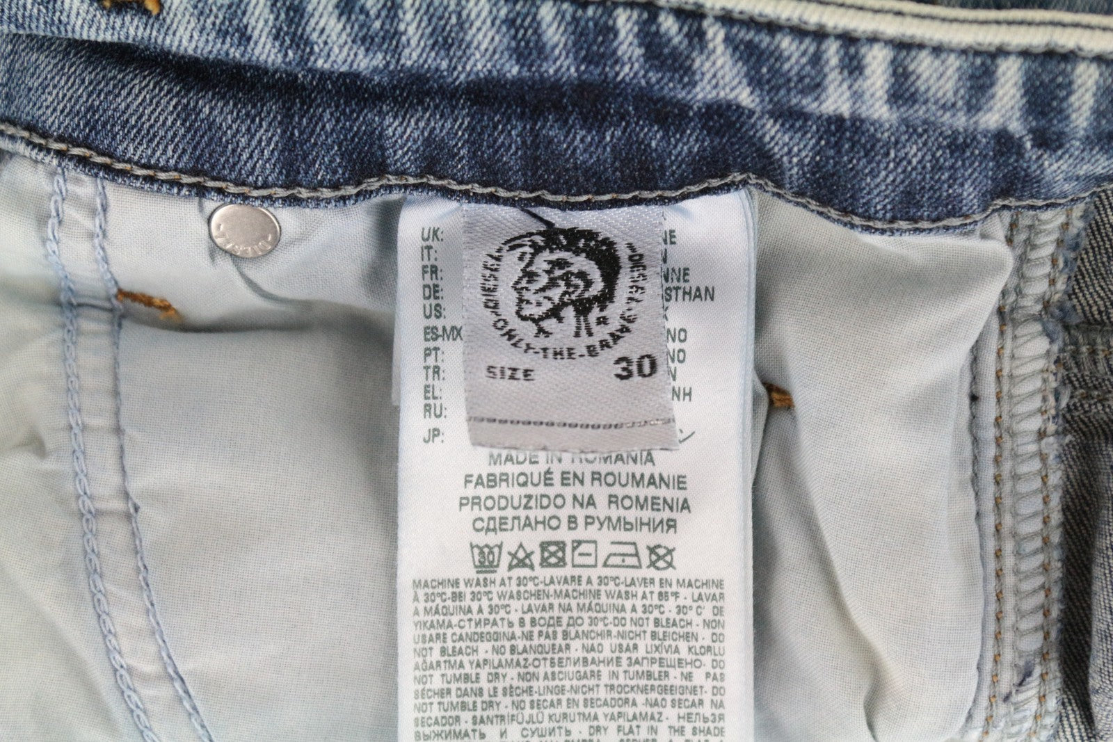 DIESEL Babhila 069BN moteriški aptempti džinsai W30/L32 išblukintos mėlynos spalvos ploni tamprūs džinsai su sagomis 