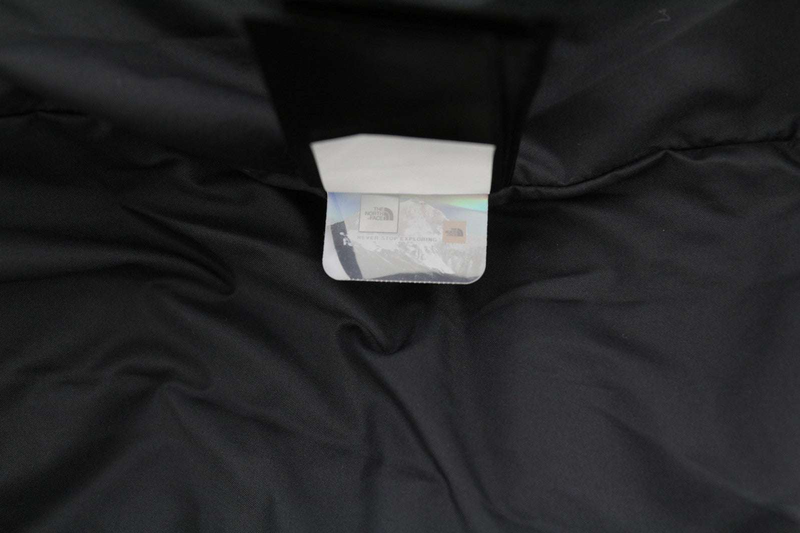 THE NORTH FACE Himalayan Insulated vyriška striukė M, juoda, dygsniuota, su pamušalu, žieminė, su logotipu 