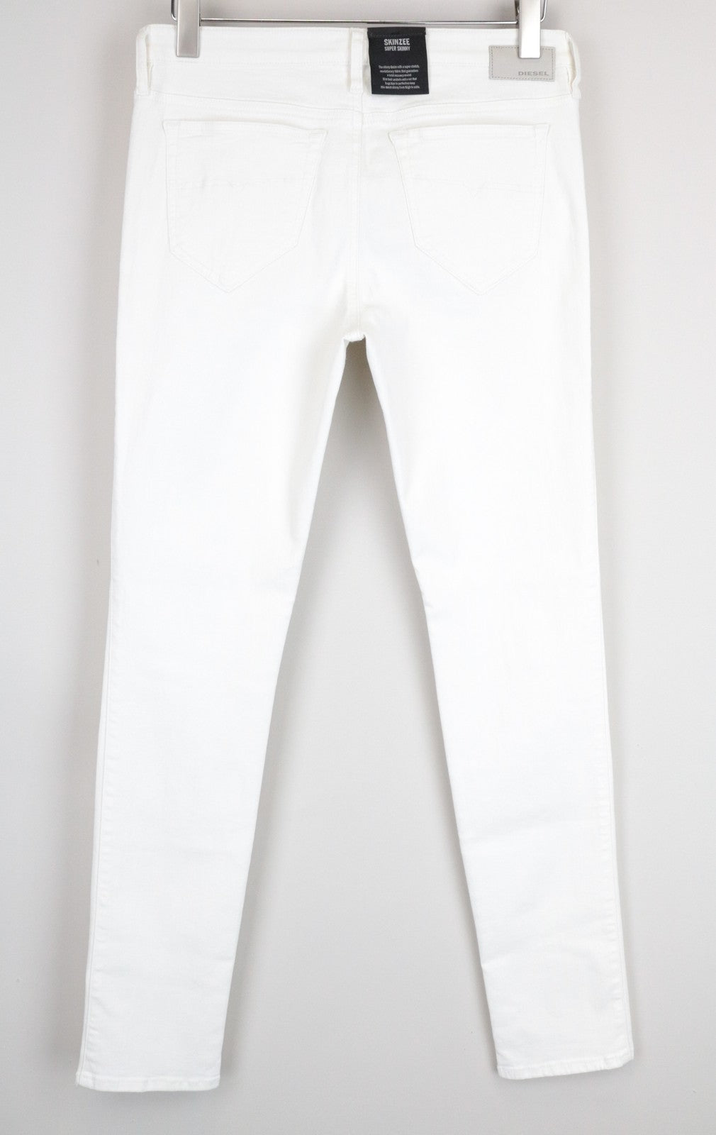 DIESEL Skinzee 0843T W34/L32 balkšvos spalvos itin ploni, tamprūs, aptempti moteriški džinsai 