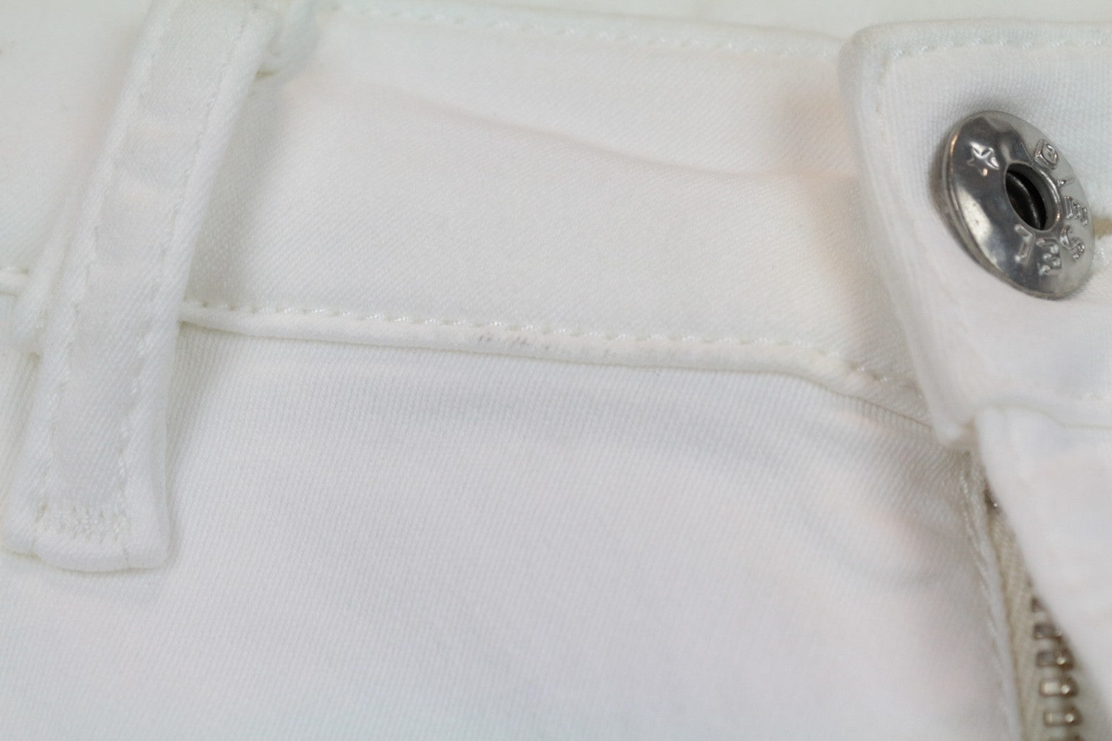 DIESEL Rizzo-NE 0672D W25 balti medvilniniai tamprūs Jogg Slim Fit moteriški džinsai 