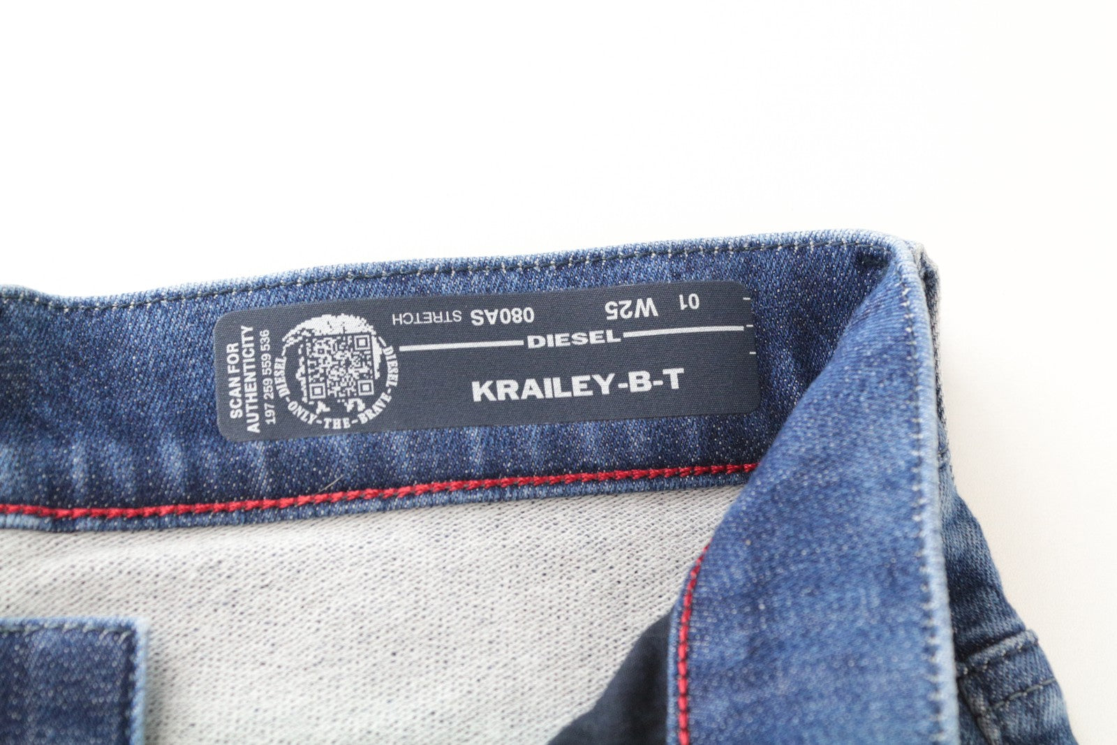 DIESEL Krailey-BT 080AS W25 mėlyni Jogg Sweat Boyfriend Fit moteriški džinsai 