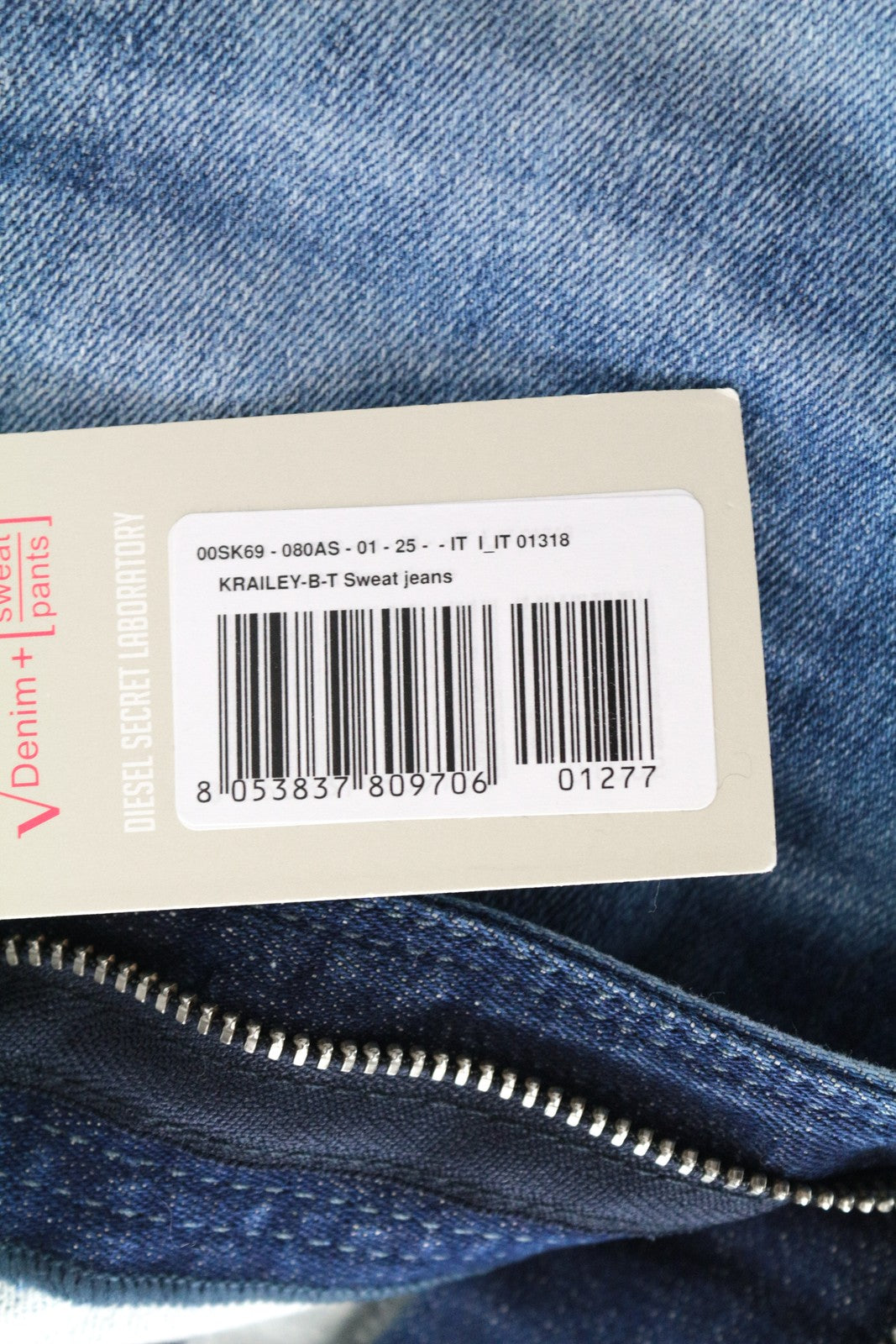 DIESEL Krailey-BT 080AS W25 mėlyni Jogg Sweat Boyfriend Fit moteriški džinsai 