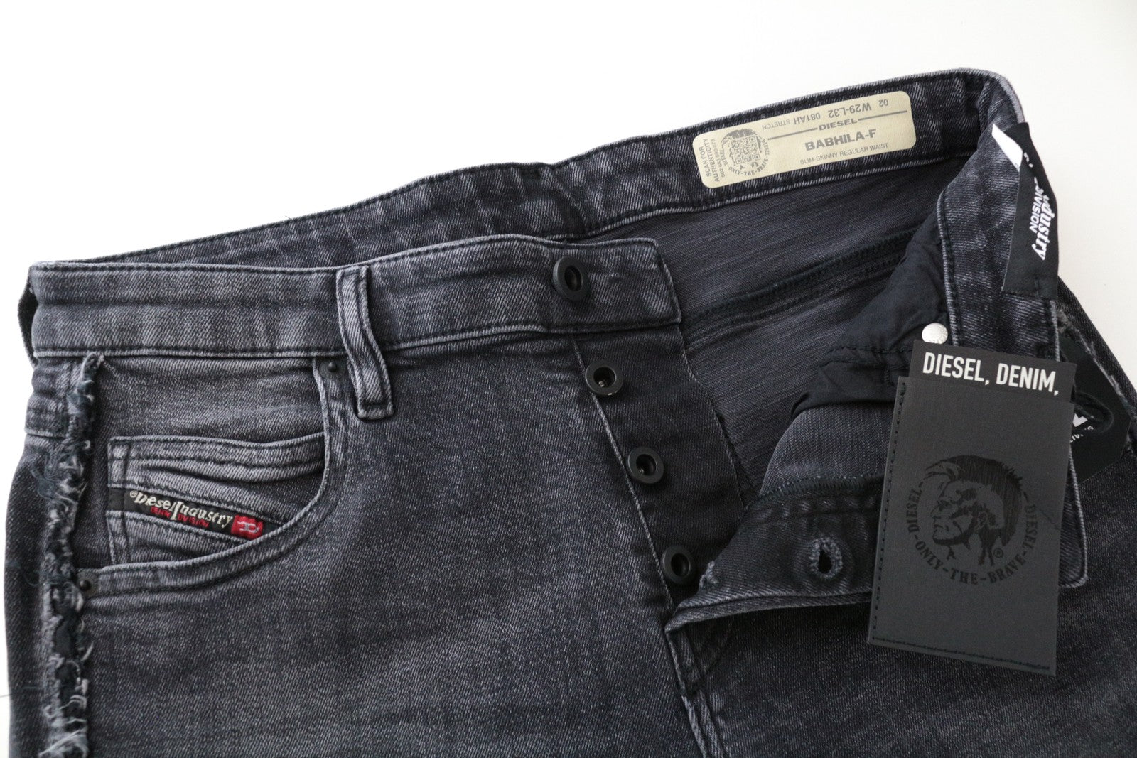 DIESEL Babhila-F 081AH W29/L32 pilki aptempti moteriški džinsai „Slim Stretch“ 