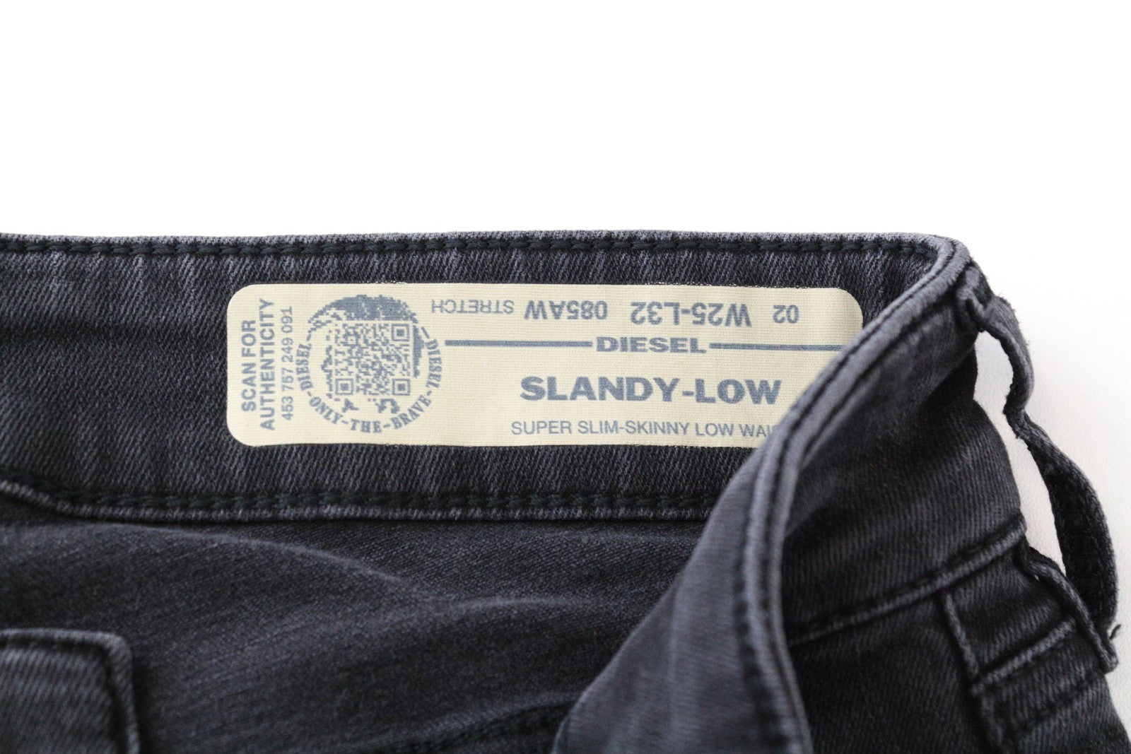 DIESEL Slandy-Low 085AW W25/L32 Skinny Super Slim Fit tamprūs pilki moteriški džinsai 
