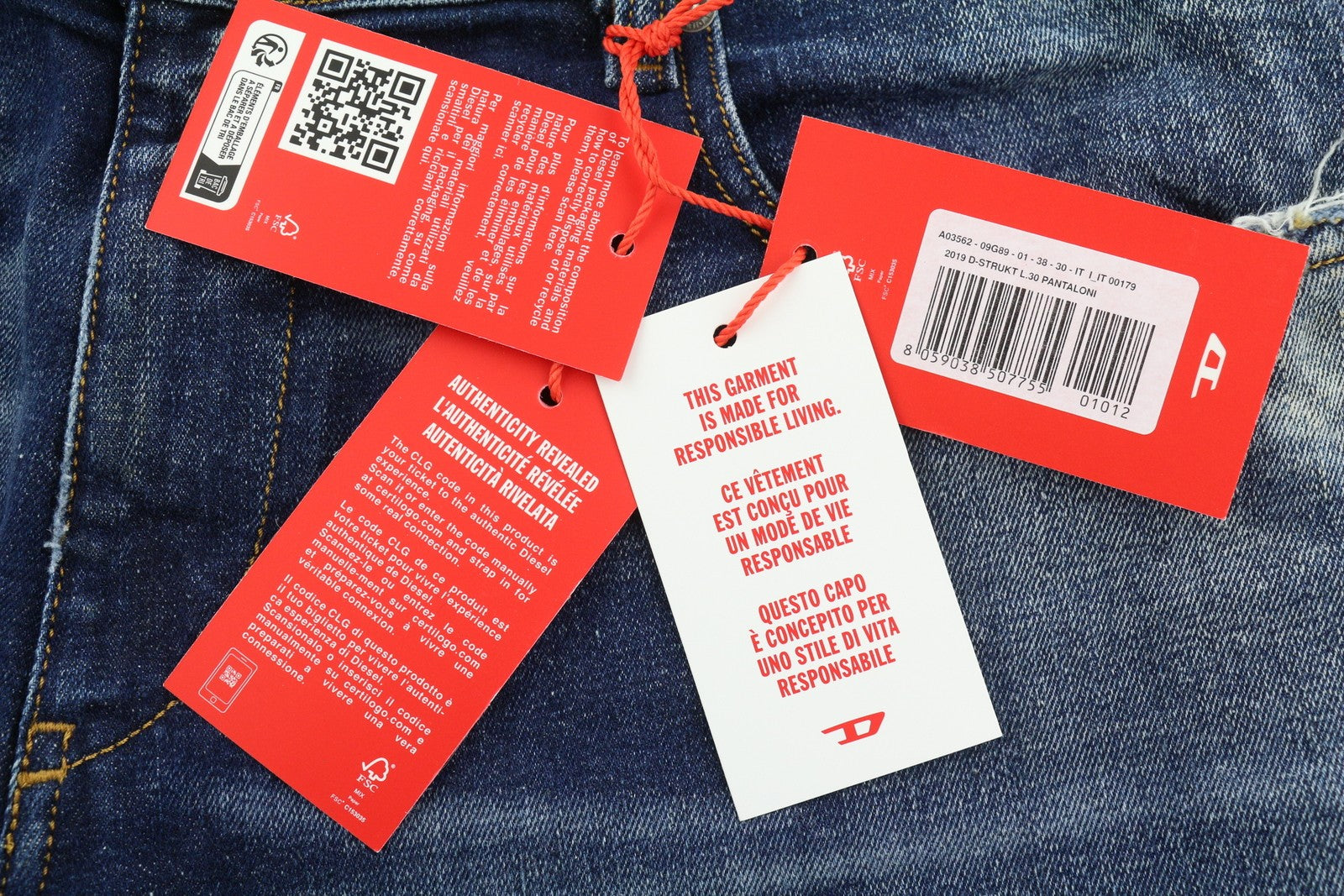 DIESEL 2019 D-Strukt 09G89 vyriški džinsai W38/L30 Slim mėlyni plėšyti džinsai RMK 325 € 