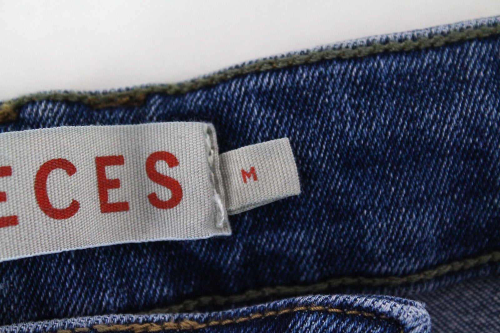 Moteriški džinsai „Pieces“ ploni, mėlyni, vidutinio juosmens, skalbtos medvilnės tamprės 