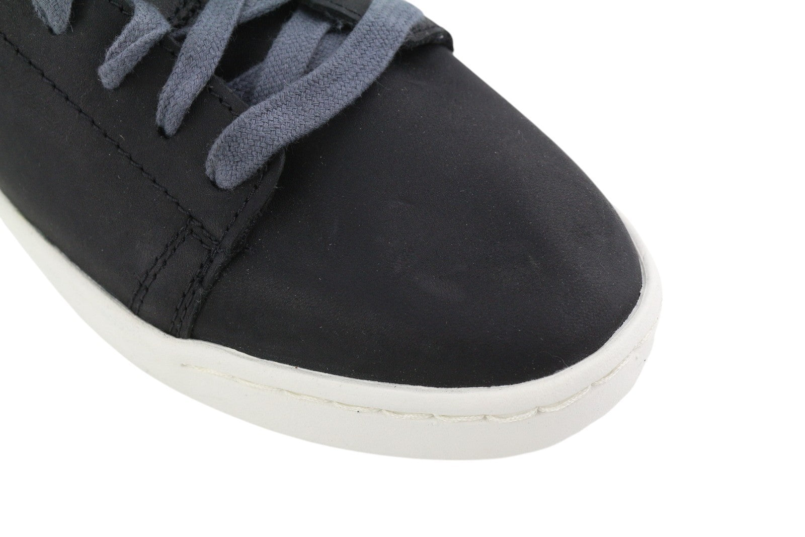 TIMBERLAND A267Z moteriški sportbačiai, 37 dydžio, juodos odos, migdolų nosimis, suvarstyti. 