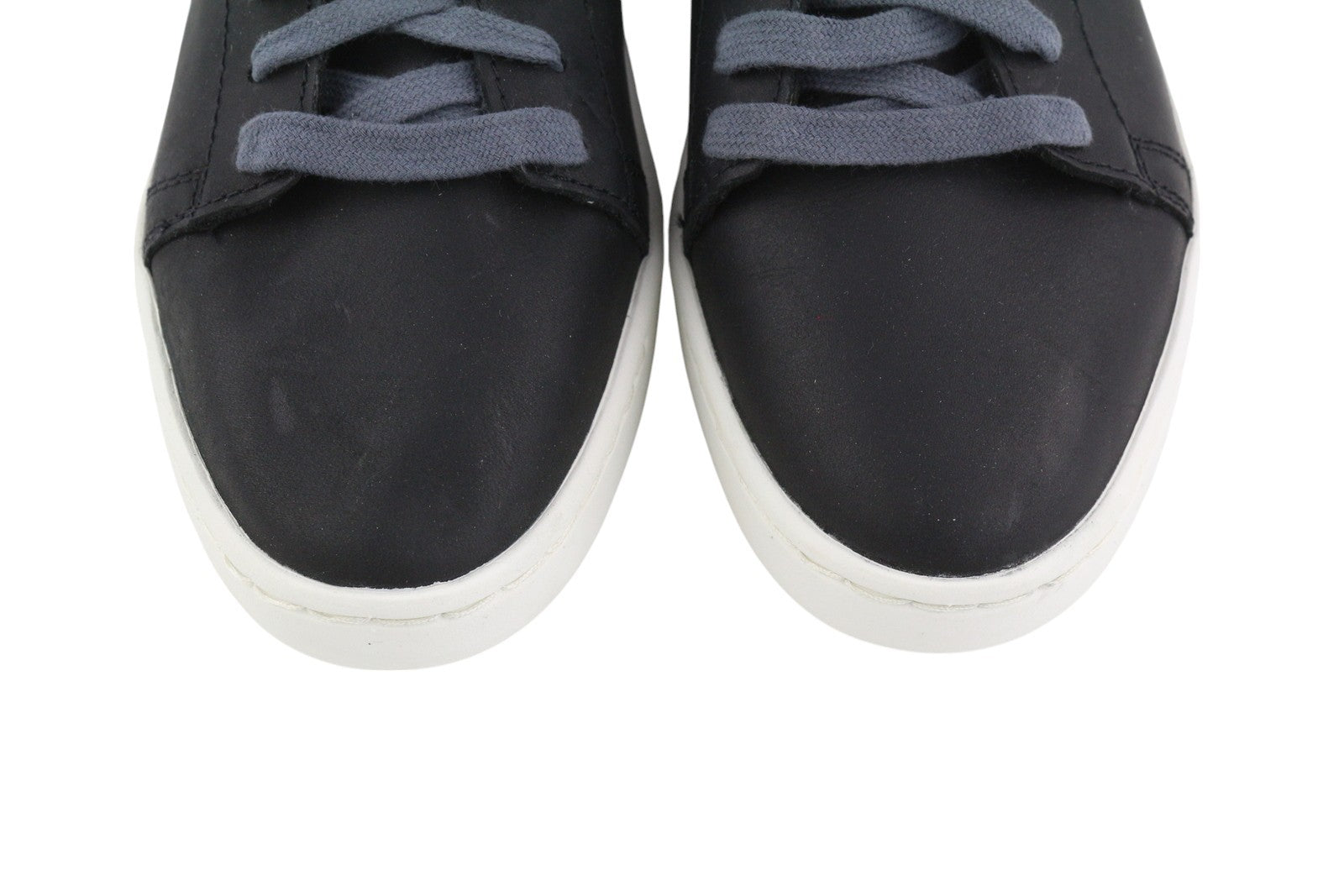 TIMBERLAND A267Z moteriški sportbačiai, 37 dydžio, juodos odos, migdolų nosimis, suvarstyti. 