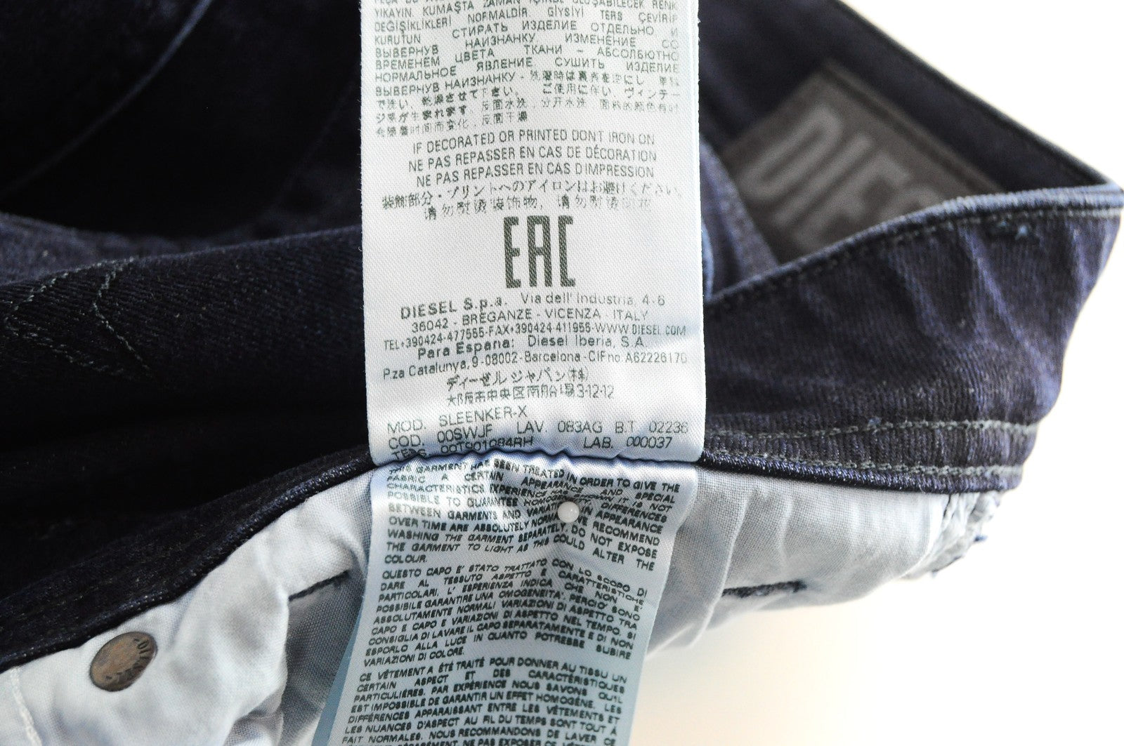 DIESEL Sleenker-X 083AG Skinny Slim vyriški džinsai W29 L32 tamsiai mėlyni, tamprūs 