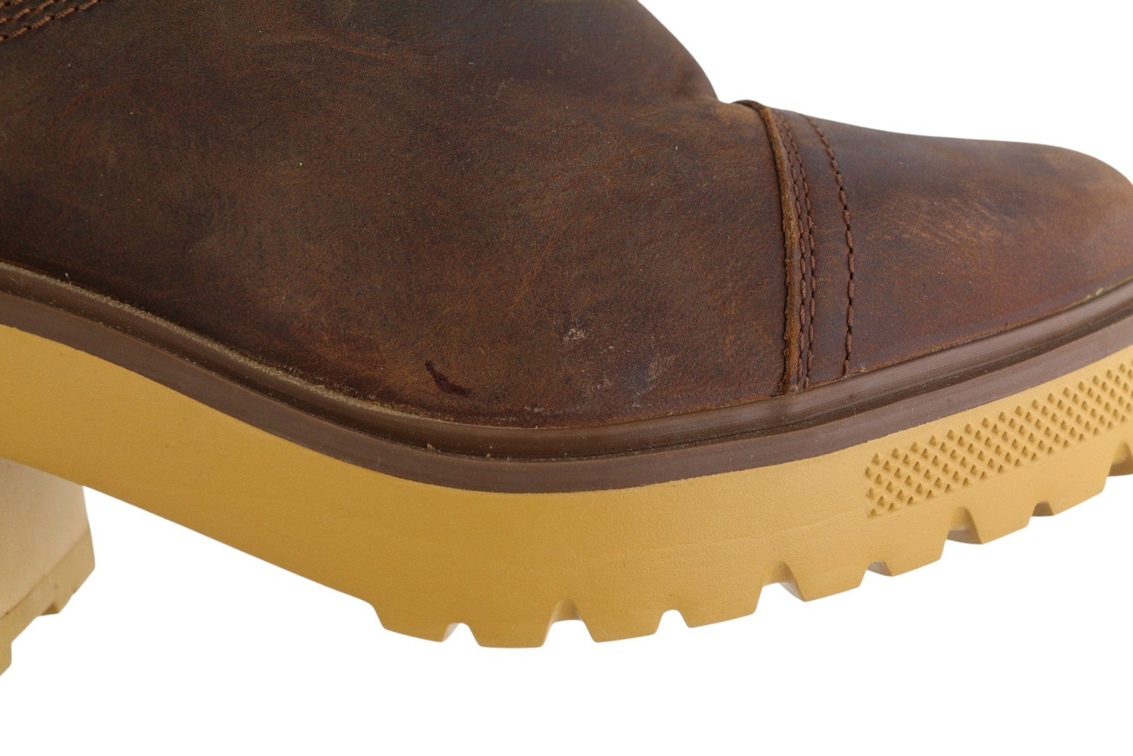 TIMBERLAND A25BV moteriški aulinukai, rudi, odiniai, 39/40 dydžio, su kulniuku, sendinto stiliaus, vidutinio aukščio. 